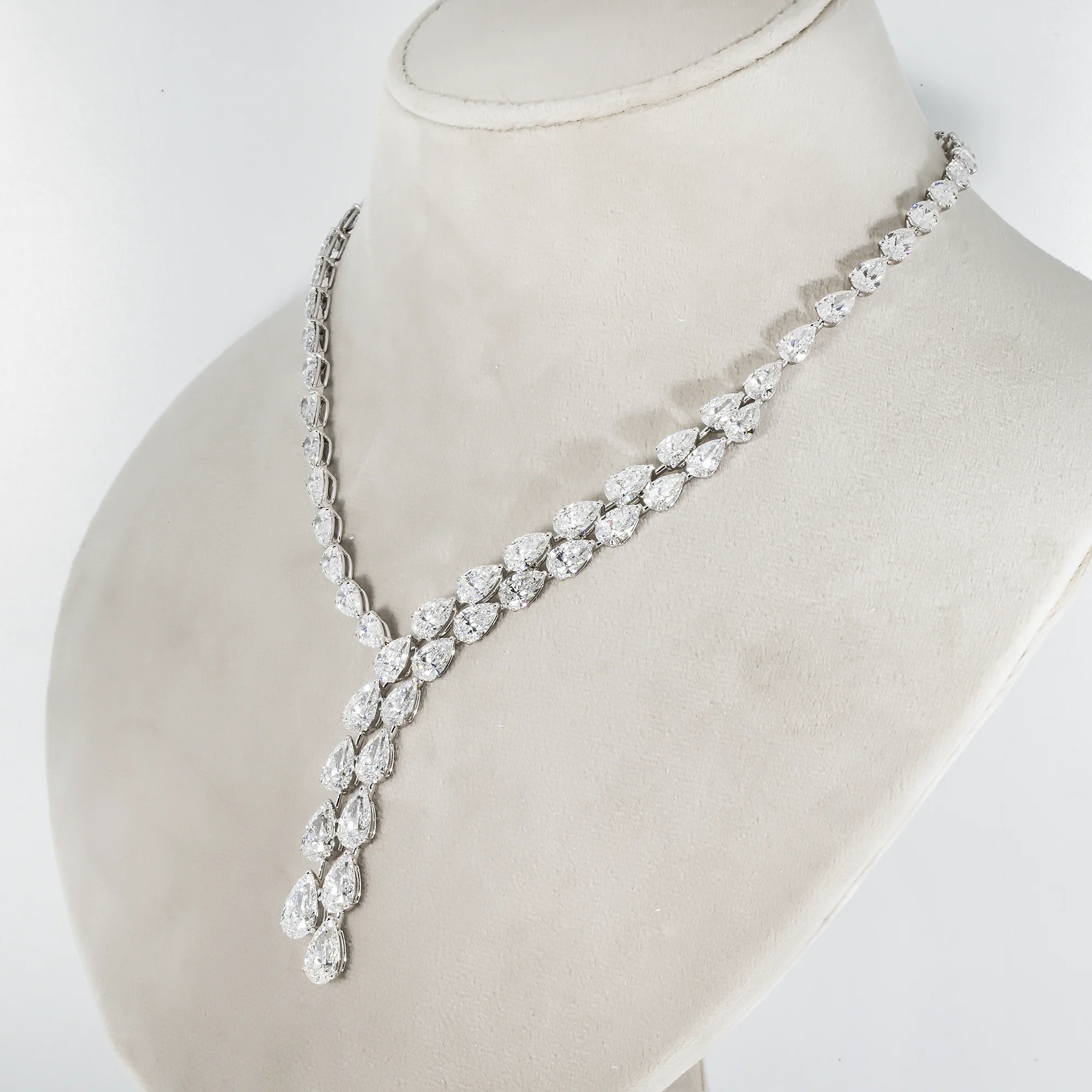 18K White Gold Detailed Pear Cut Diamond Drop Necklace 56.95ct - Image 2