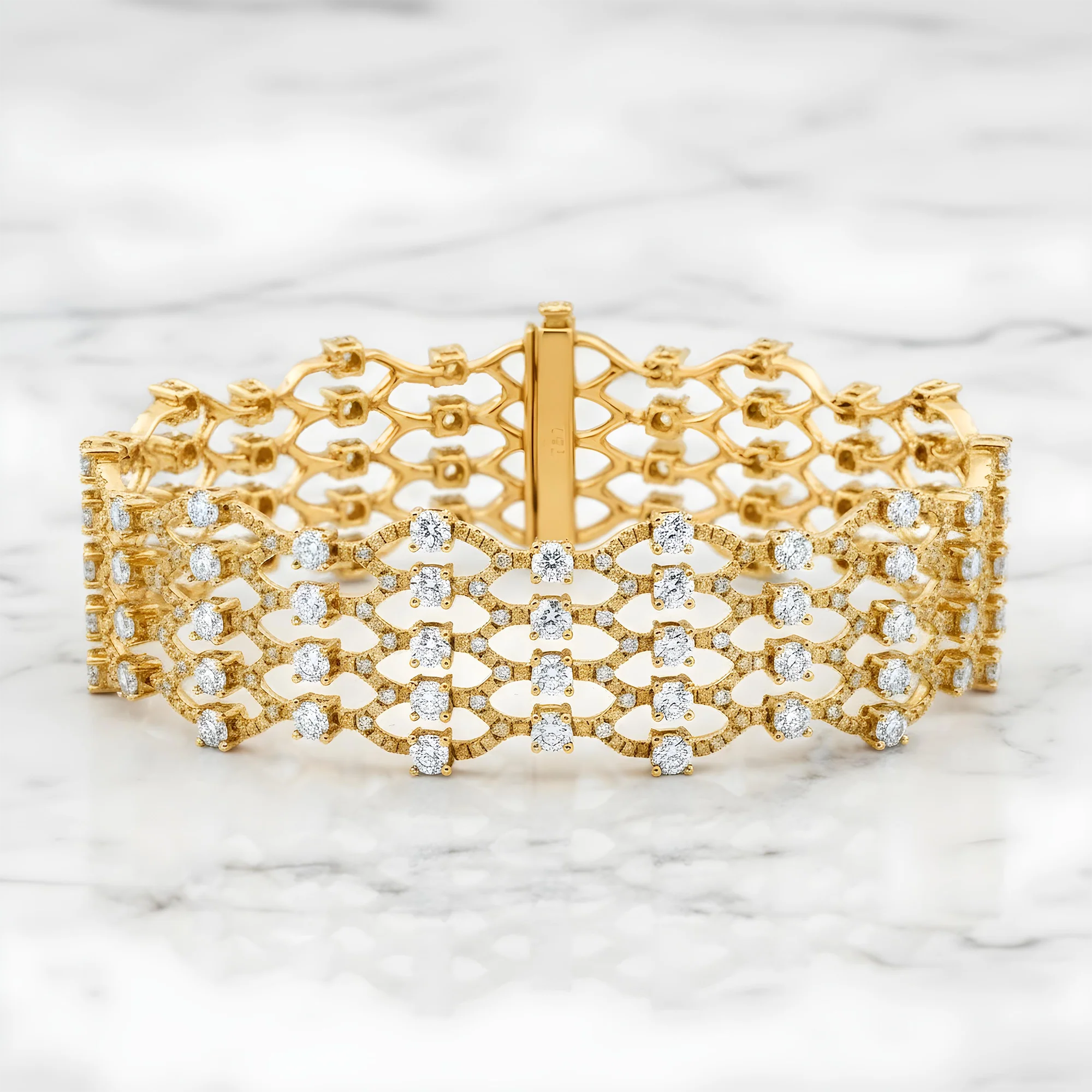 18K White Gold Five Row Round Diamond Bangle Bracelet 10.88ct - Image 5