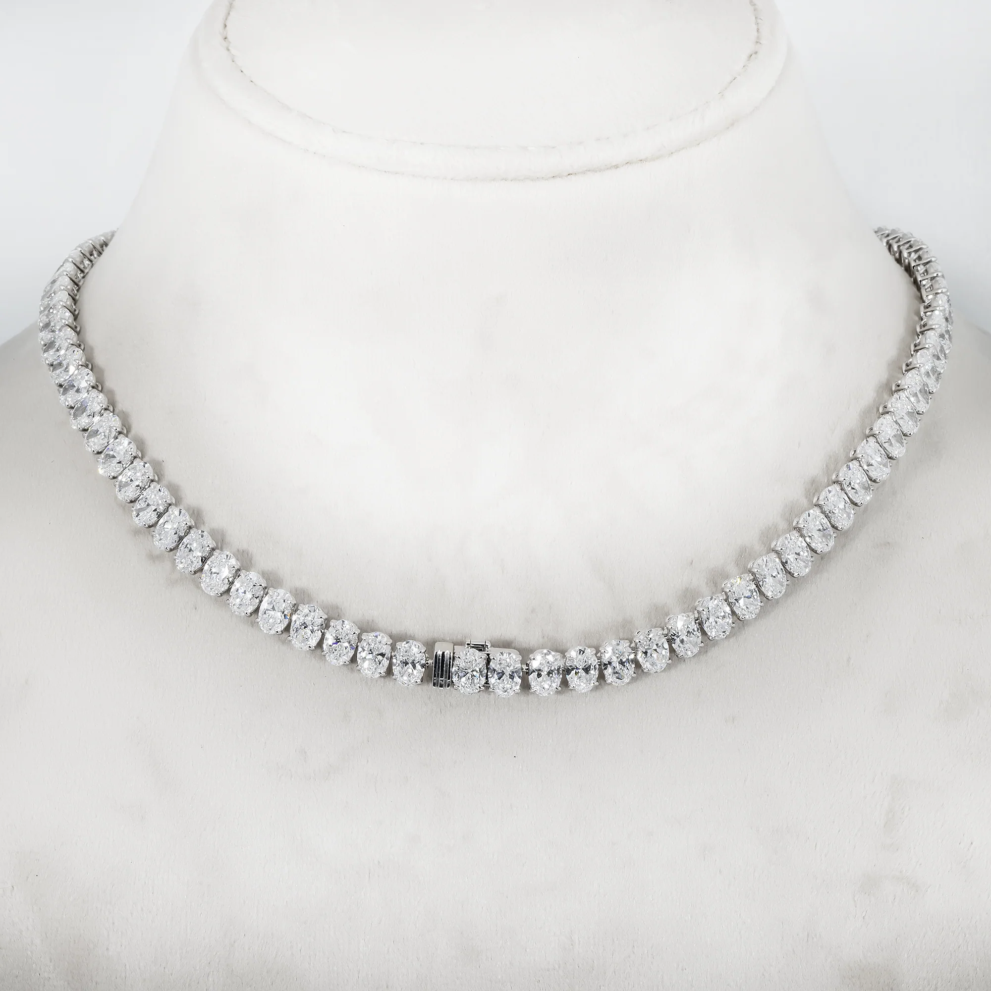 18K White Gold Full Oval Cut Diamond Tennis Chain 44.96ct - Image 4