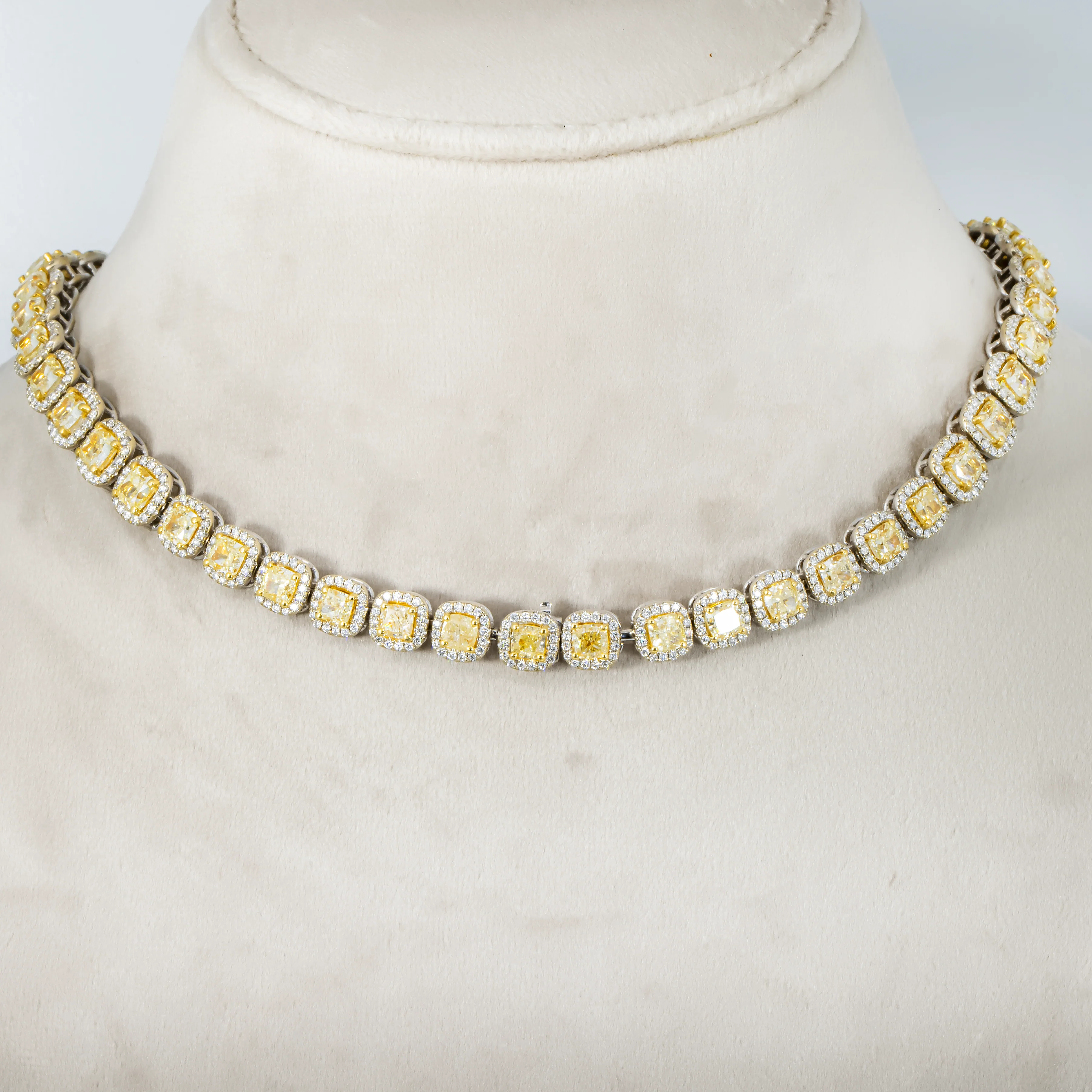 18K White Gold Graduated Cushion Cut Canary Yellow Diamond Chain 74.25ct - Image 3