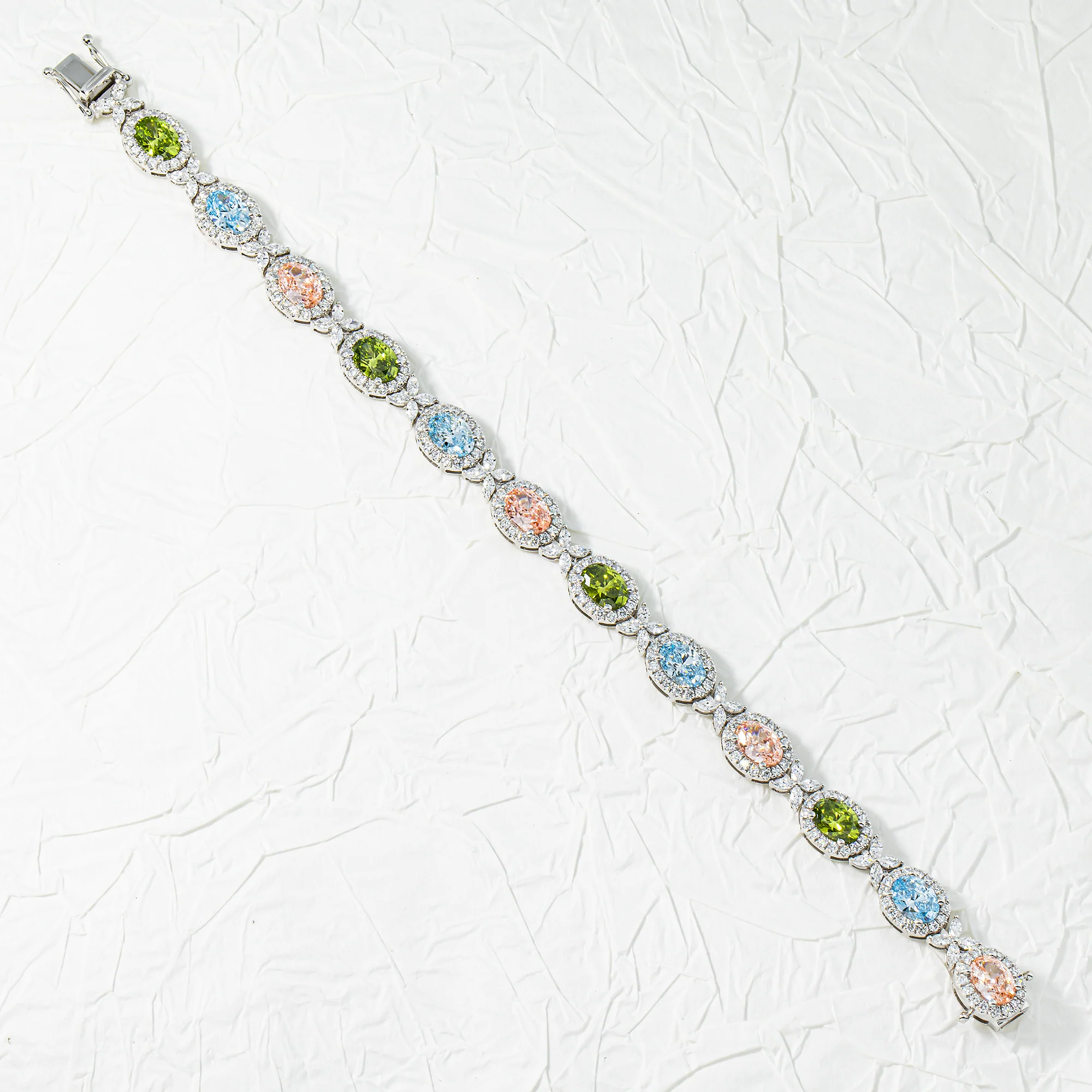 18K White Gold Multi Cut Fancy Color Diamond Bracelet 12.23ct - Image 3