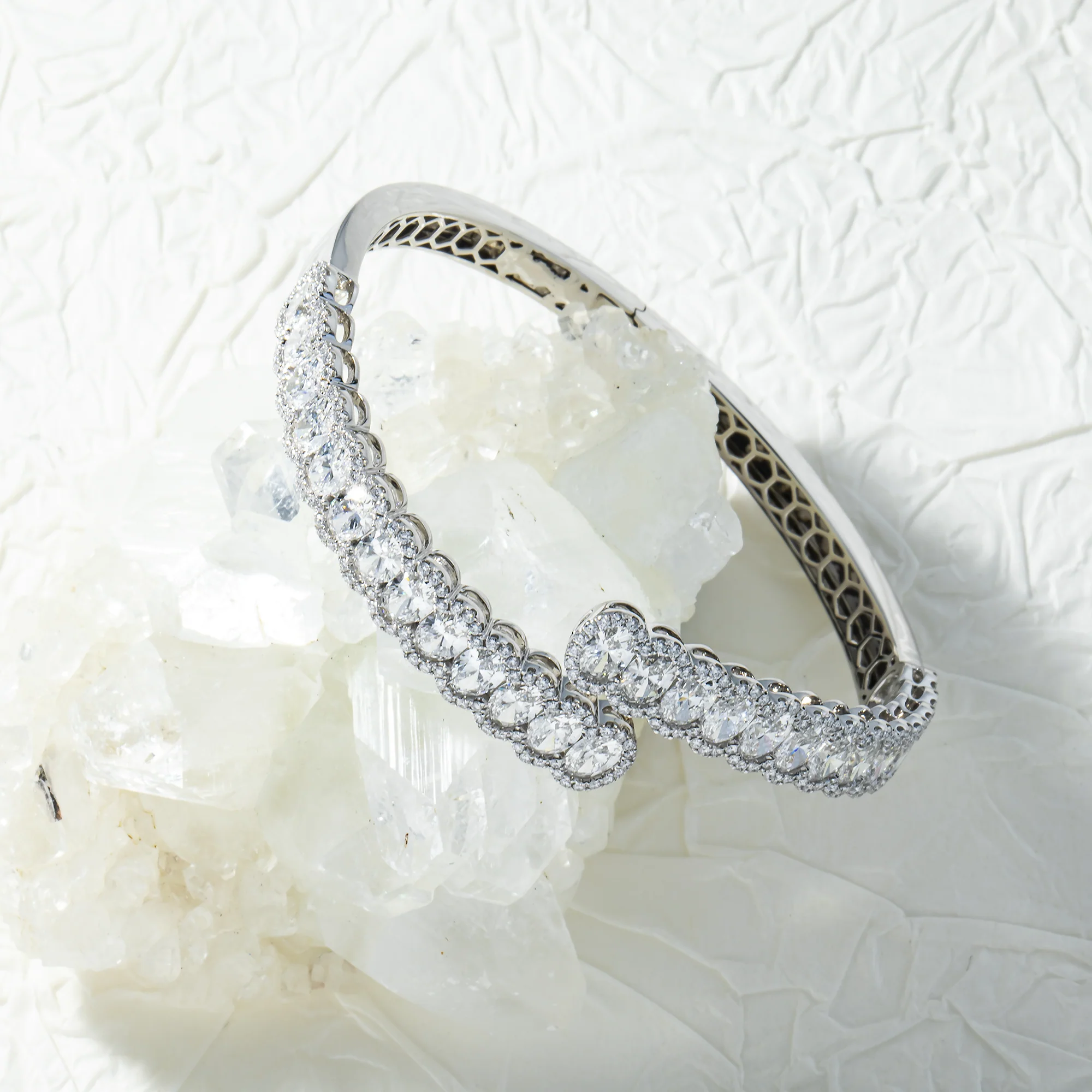 18K White Gold Oval & Round Diamond Bangle Bracelet - Image 3
