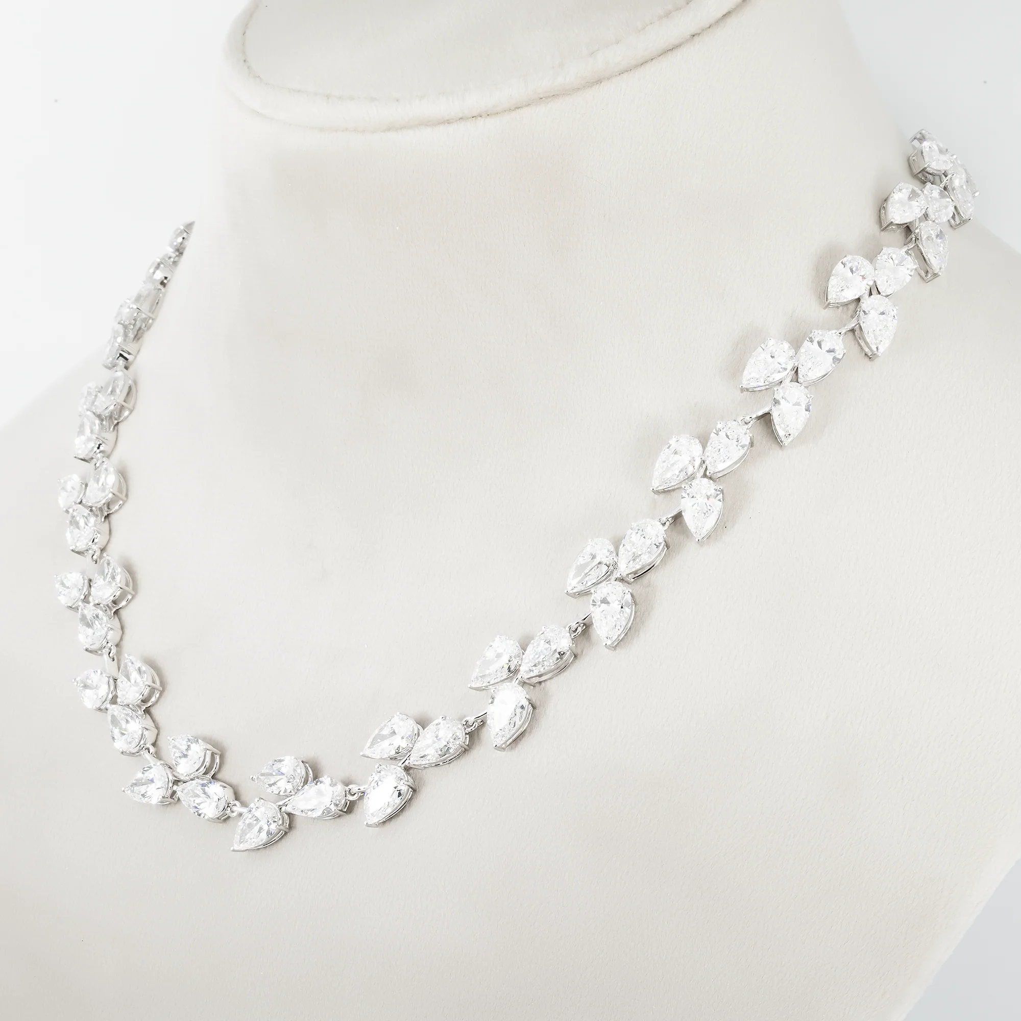 18K White Gold Pear Cut Diamond Rosebud Vine Necklace 56.69ct - Image 2