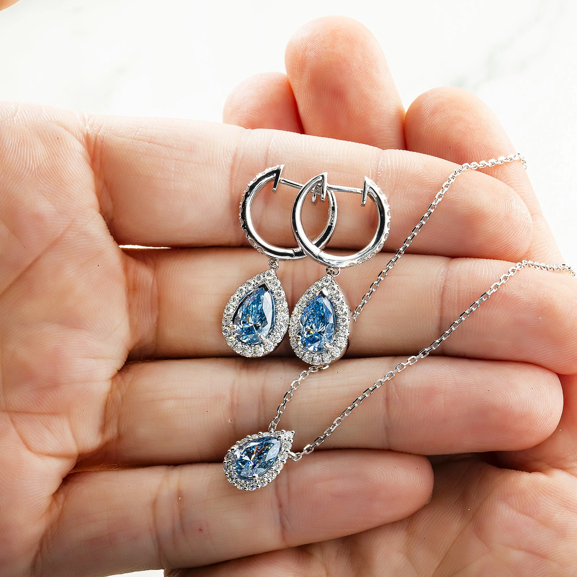 18K White Gold Pear Cut Fancy Vivid Blue Diamond Mini Pendant Necklace 1.30ctw - Image 3