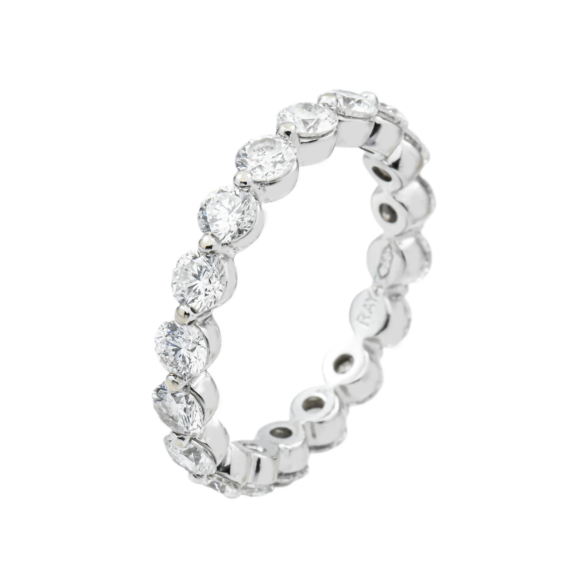 18K White Gold Round Diamond Eternity Ring 3.0ct (Size 7.5) - Image 3