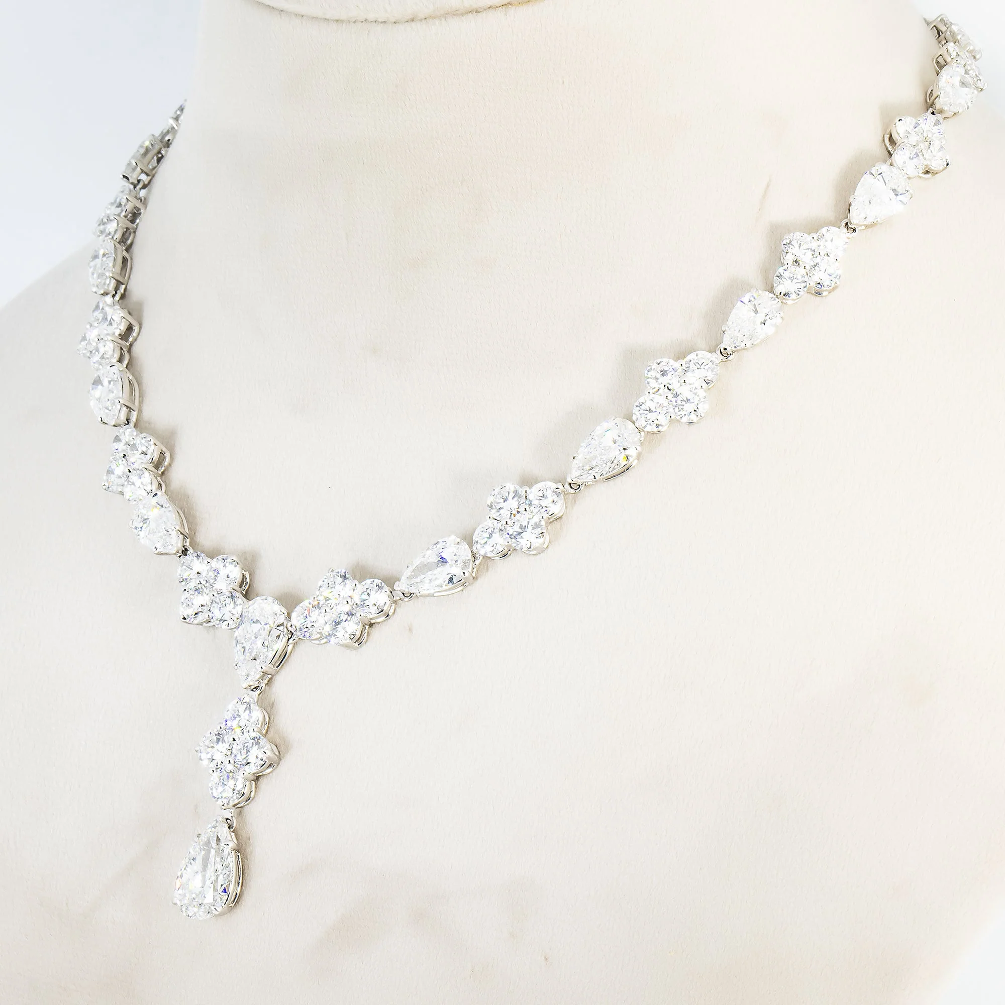 18K White Gold Round & Pear Cut Diamond Drop Necklace 52.43ct - Image 5