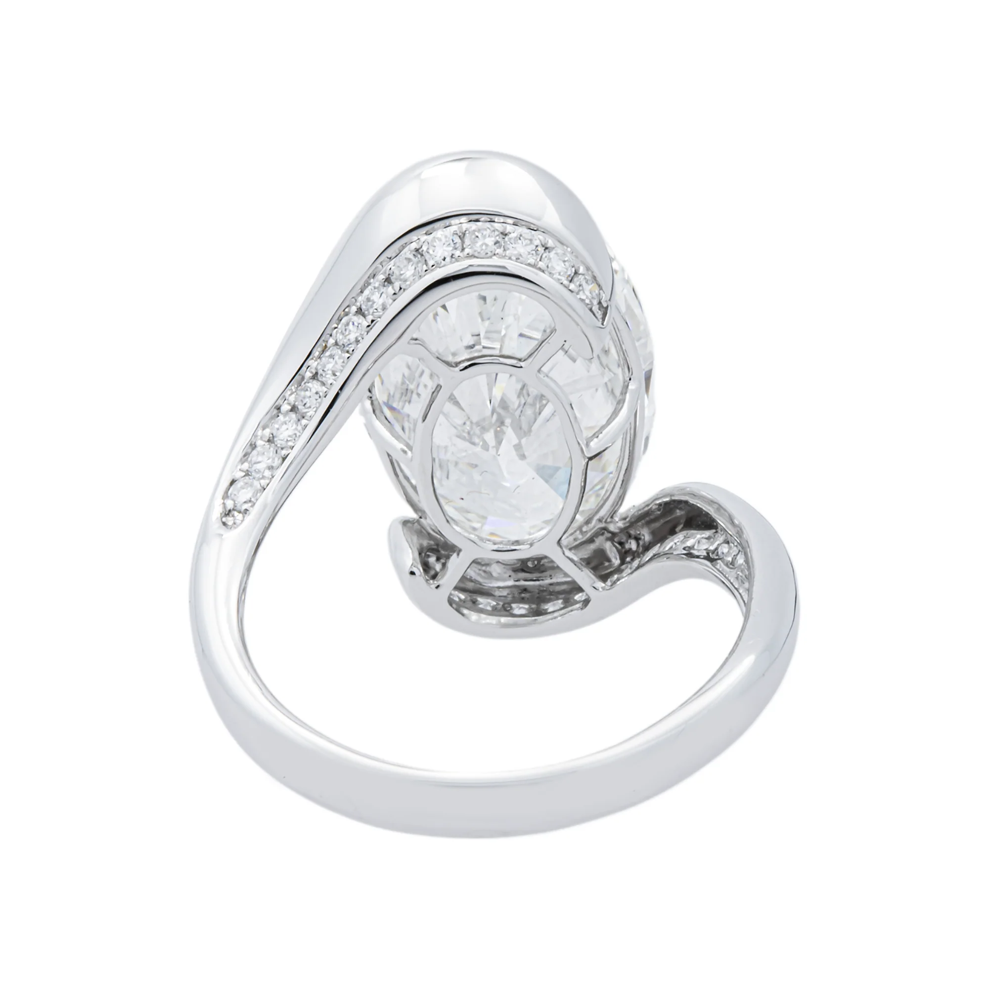 18K White Gold Solitaire Floating Oval Diamond Ring 7.29ctw - Image 4