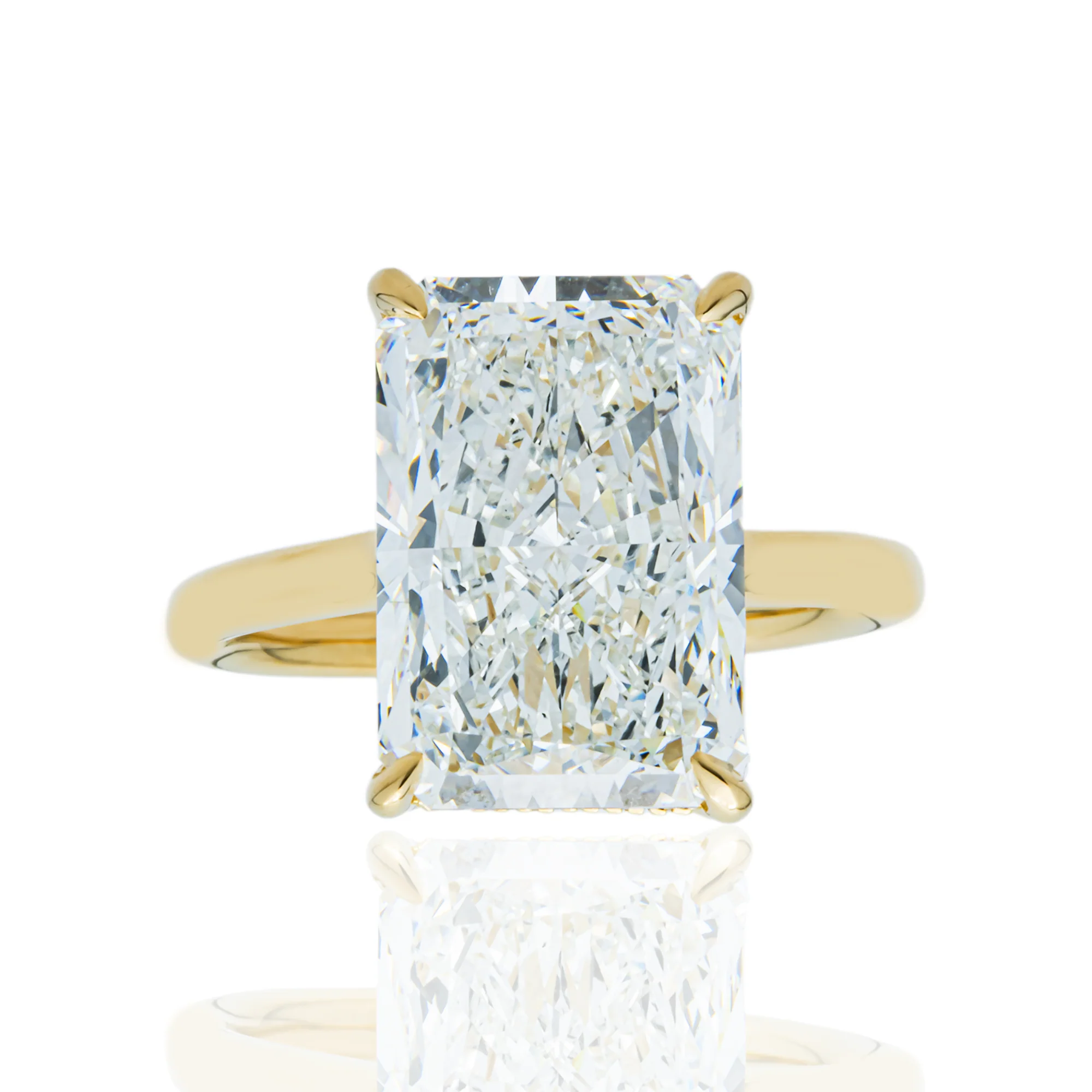 18K Yellow Gold 7.07ct Radiant Diamond Engagement Ring 7.27ctw