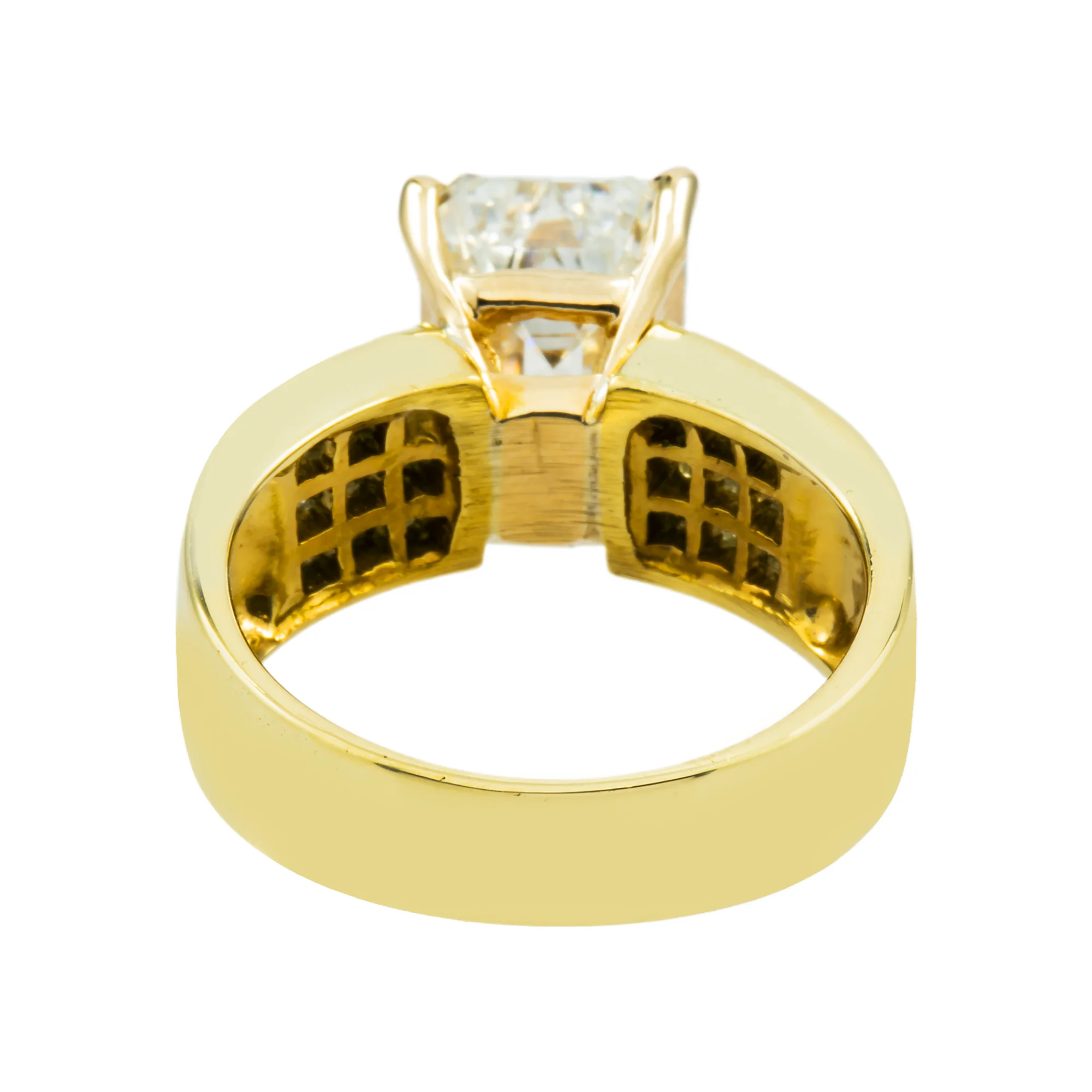 18K Yellow Gold 5.19ct Emerald Cut Diamond Engagement Ring 6.24ctw - Image 5