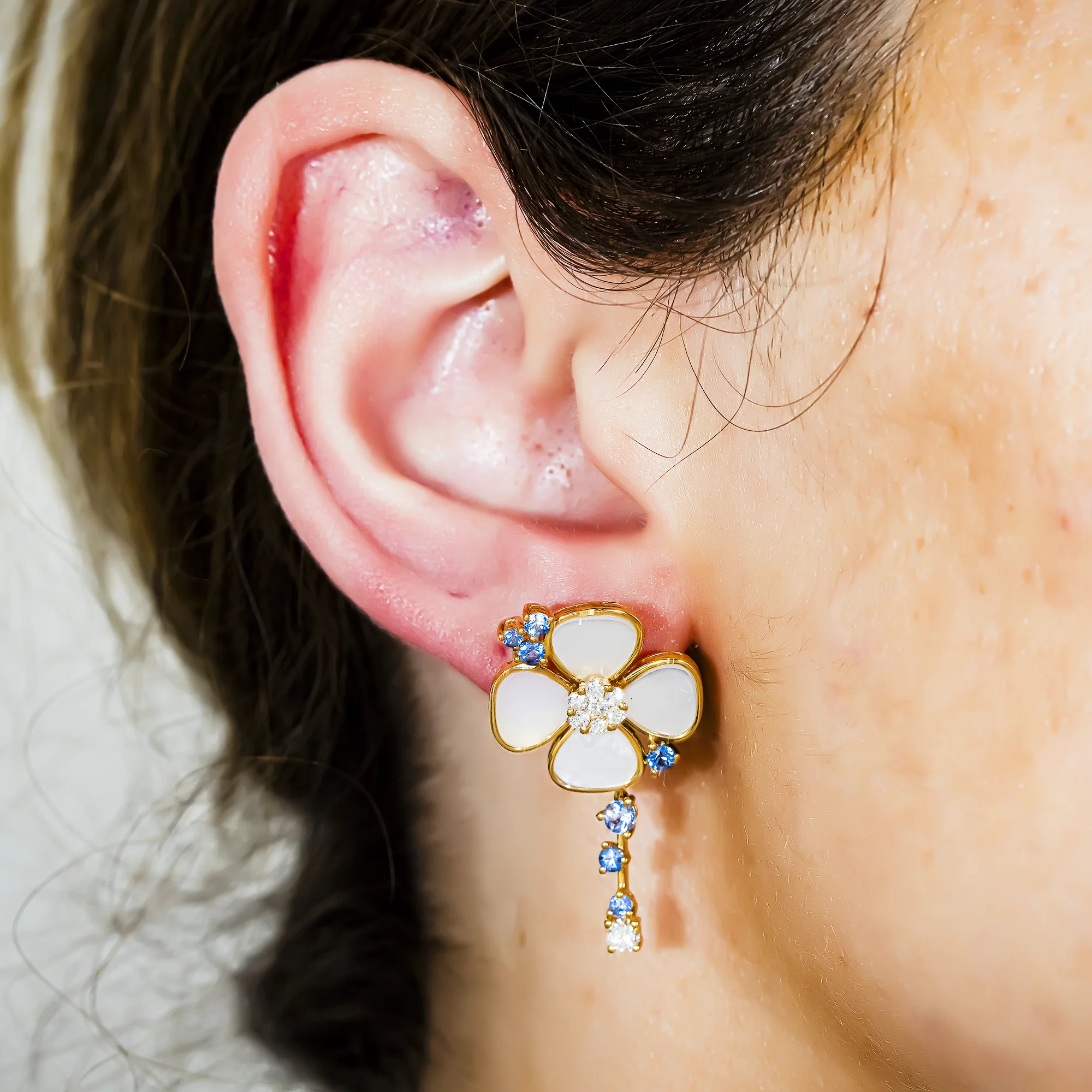 18K Yellow Gold Mother of Pearl/Blue Sapphire & Diamond Flower Drop Earrings 0.52ctw - Image 2
