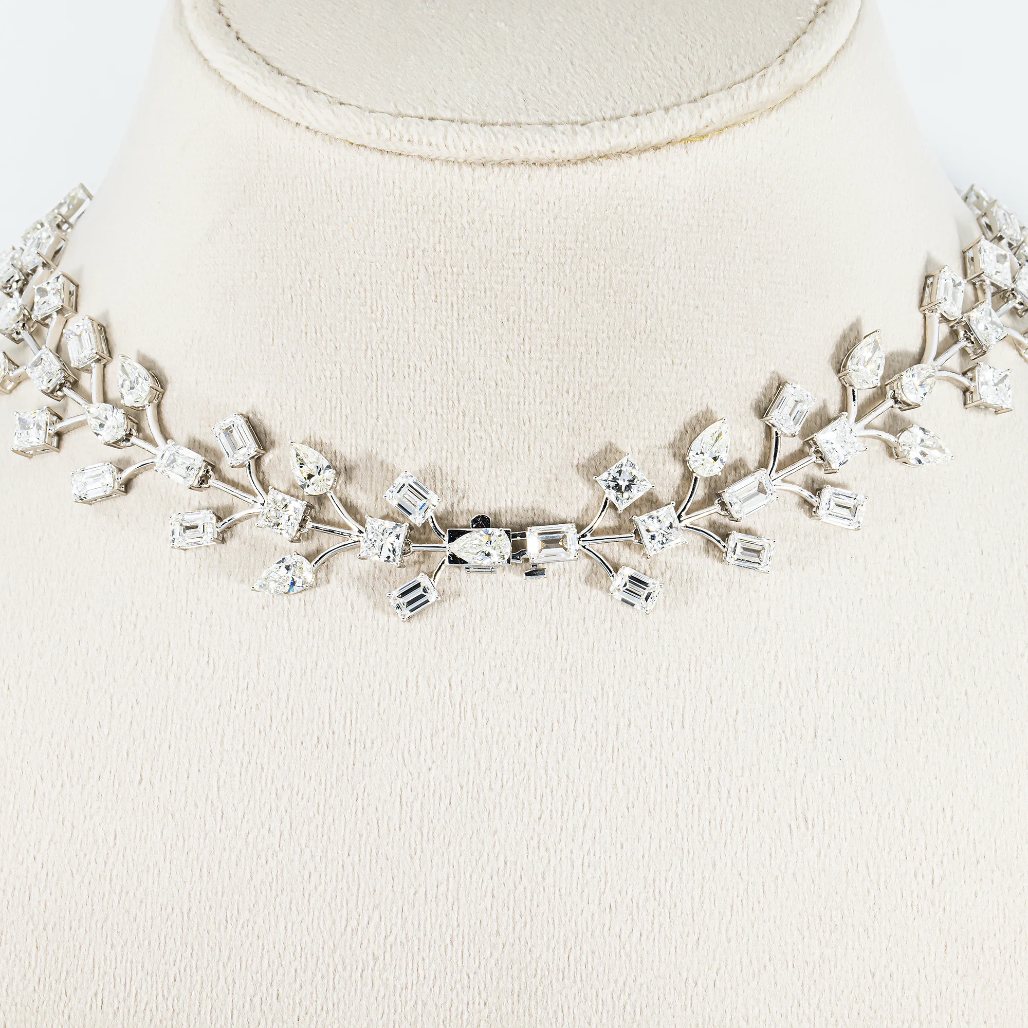 "Blue Ivy" - 18K White Gold Fancy Blue Emerald Diamond Drop Necklace 71.25ct - Image 4