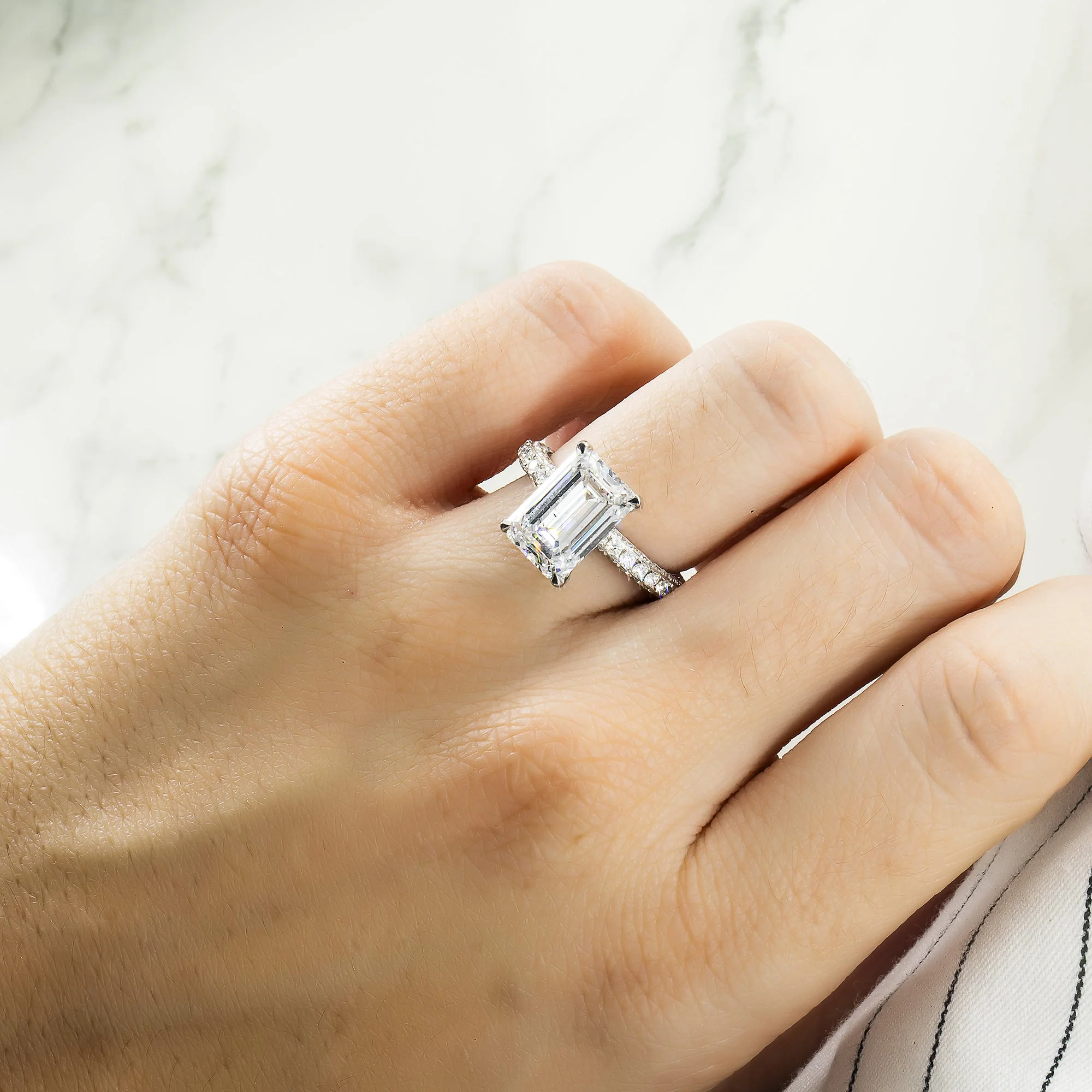 GIA 18K White Gold 5.03ct Emerald Cut Diamond Engagement Ring 6.61ctw - Image 3