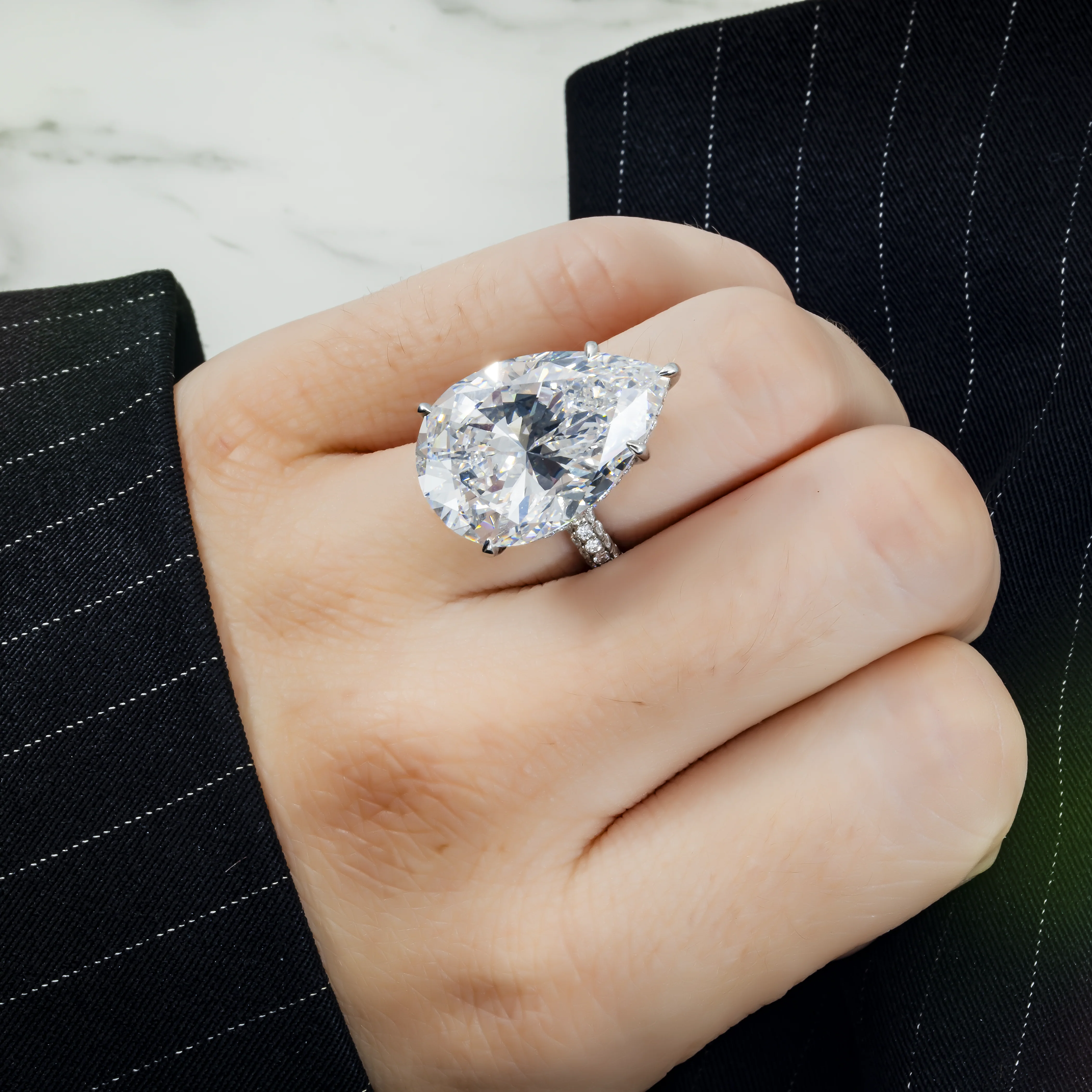 GIA Platinum 23ct Pear Cut Diamond Engagement Ring 25.05ctw - Image 3