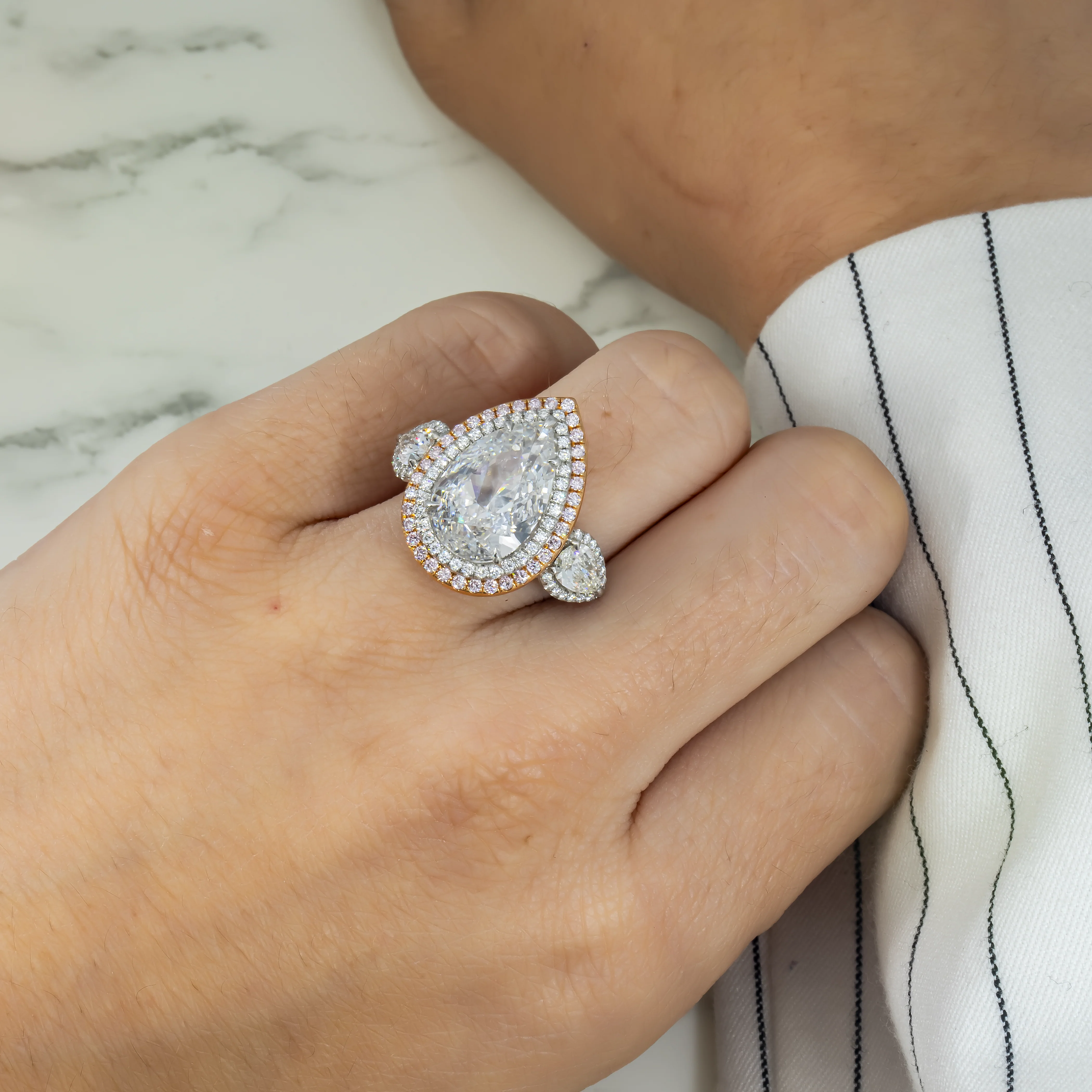 GIA Two Tone Round Pink & Pear Cut Triple Diamond Ring 10.69ctw - Image 3