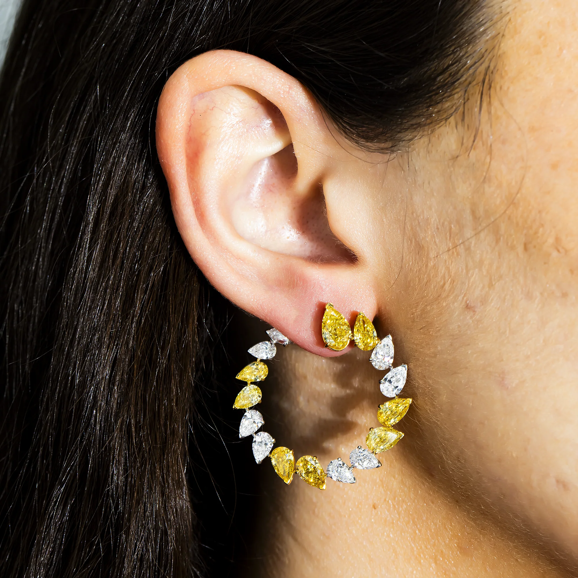 IGI 14K Two Tone Pear Cut White & Fancy Yellow Diamond Open Hoop Earrings 14.66ctw - Image 2