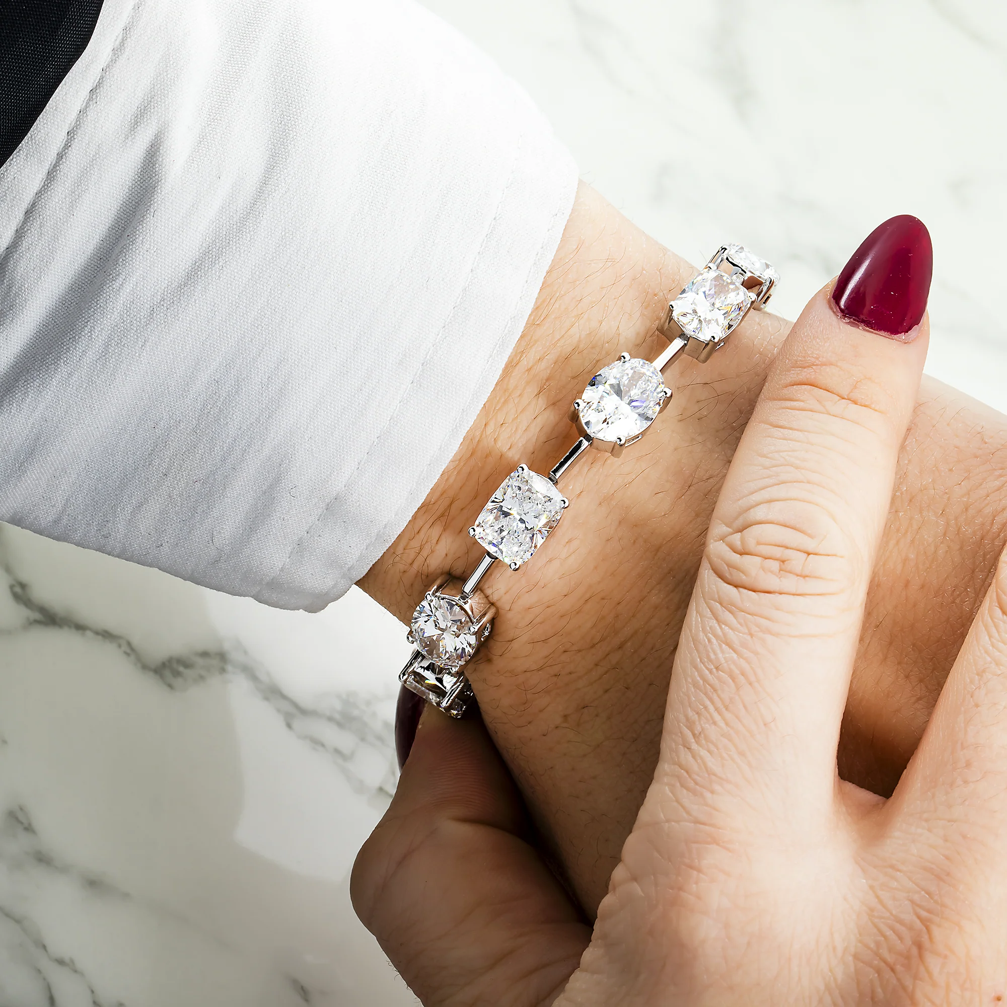 IGI 14K White Gold Oval & Cushion Cut Diamond Satellite Bracelet 34.20ct - Image 2