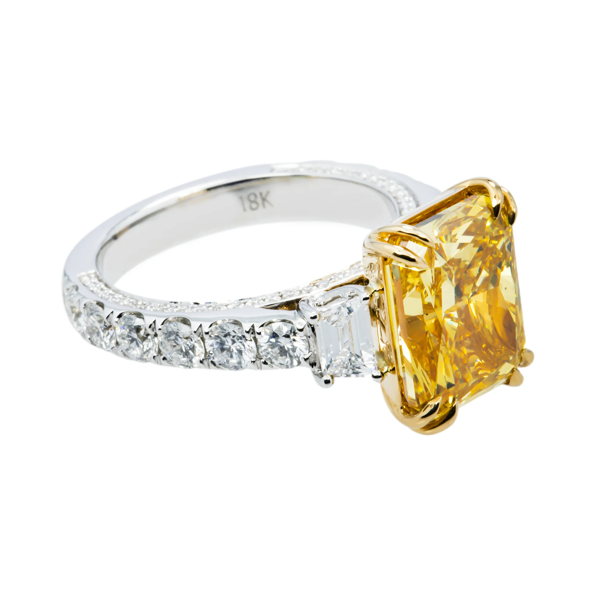 18K Two Tone 5.75ct Radiant Cut Fancy Yellow Diamond Ring 7.15ctw - Image 4