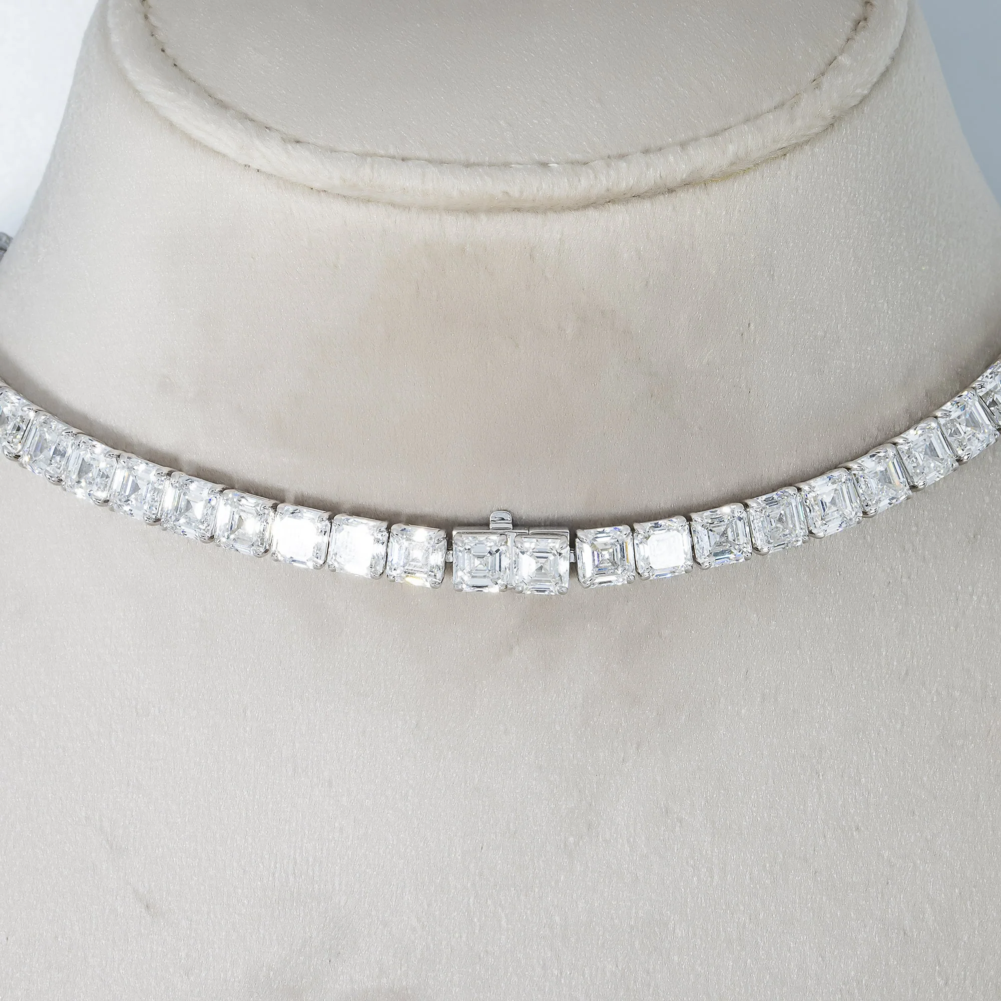 IGI 18K White Gold Full Asscher Cut Diamond Drop Necklace 138.23ct - Image 3