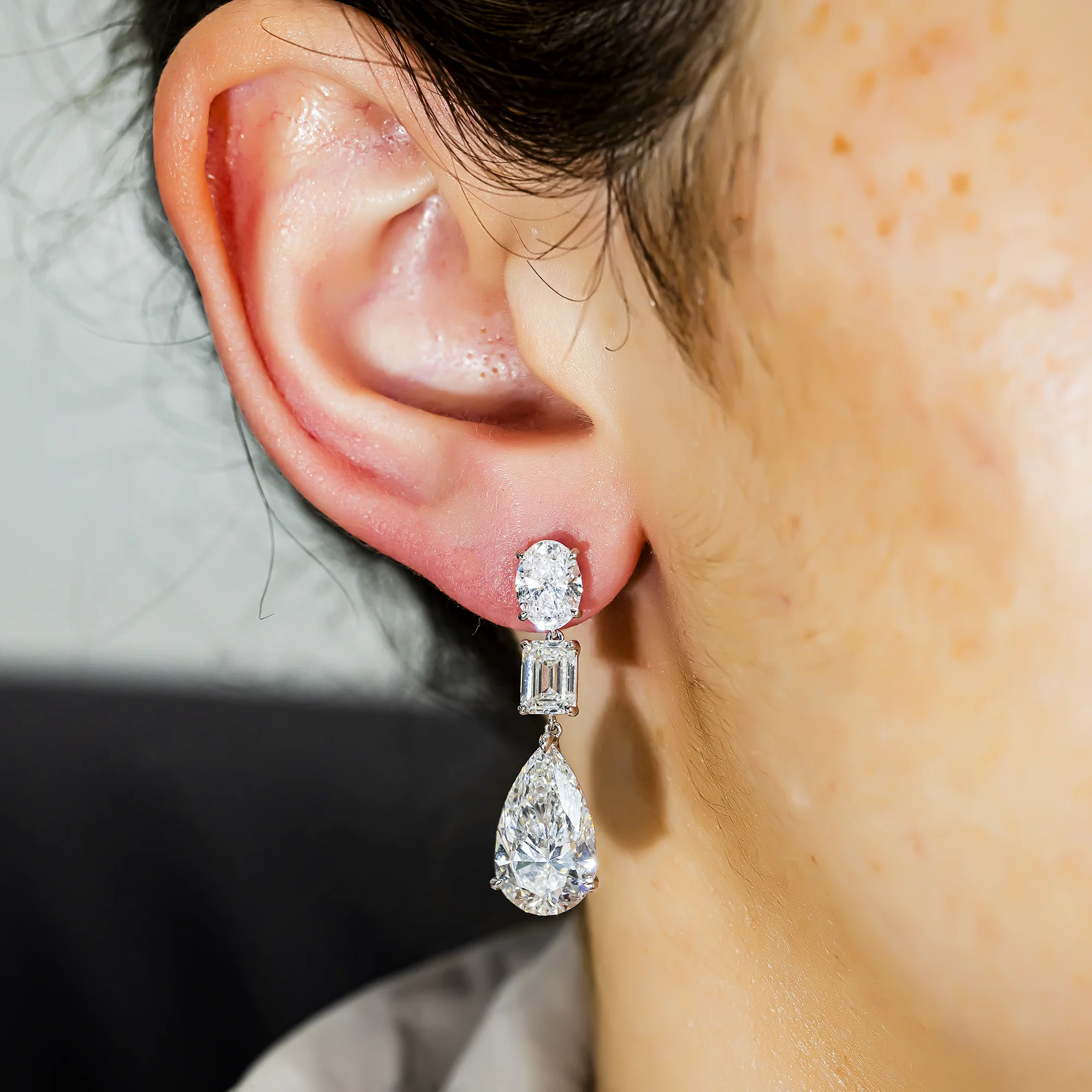 IGI 18K White Gold Multi Cut Diamond Drop Earrings 12.51ctw - Image 2
