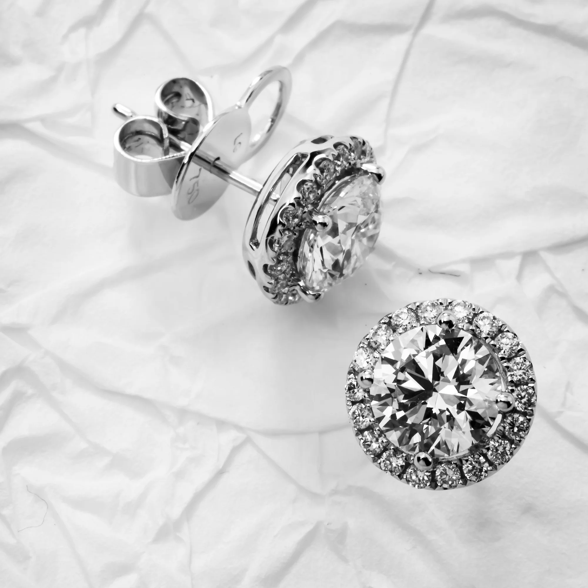 IGI 18K White Gold Round Diamond Earrings w/ Halo 2.47ctw - Image 3