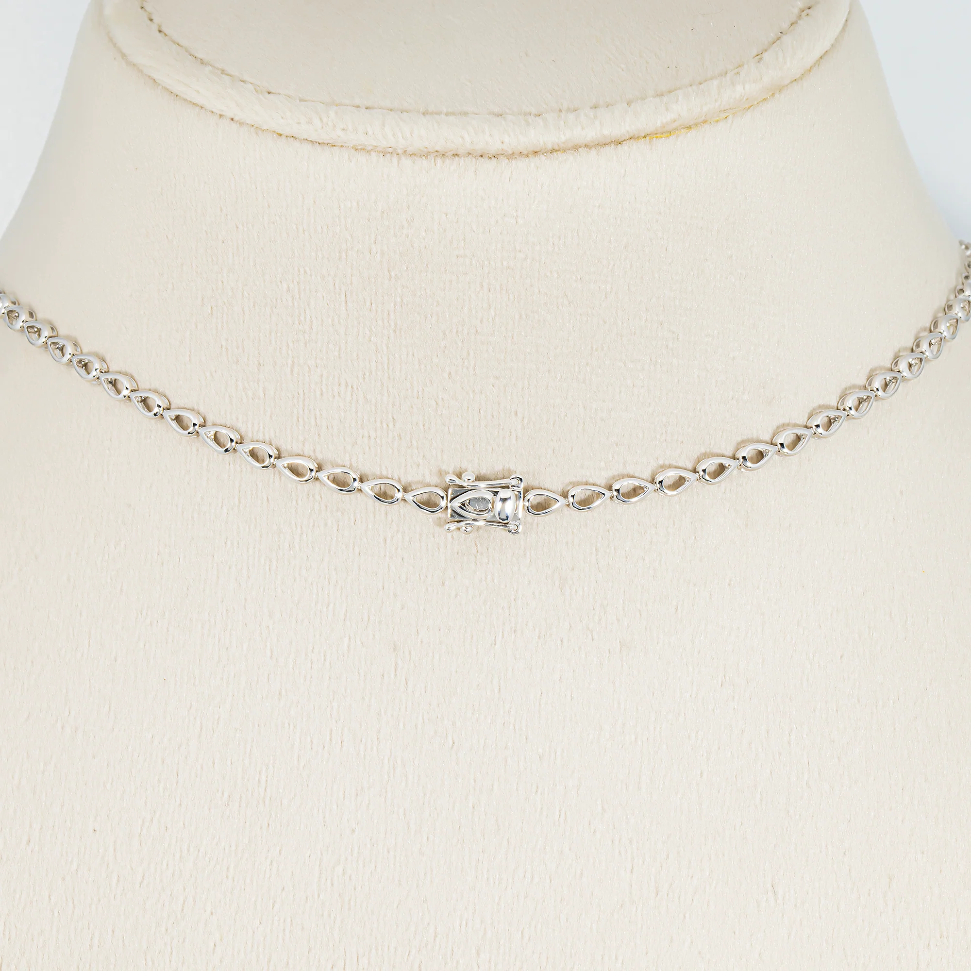 IGI 18K White Gold Round & Pear Cut Diamond Drop Necklace 12.34ct - Image 3