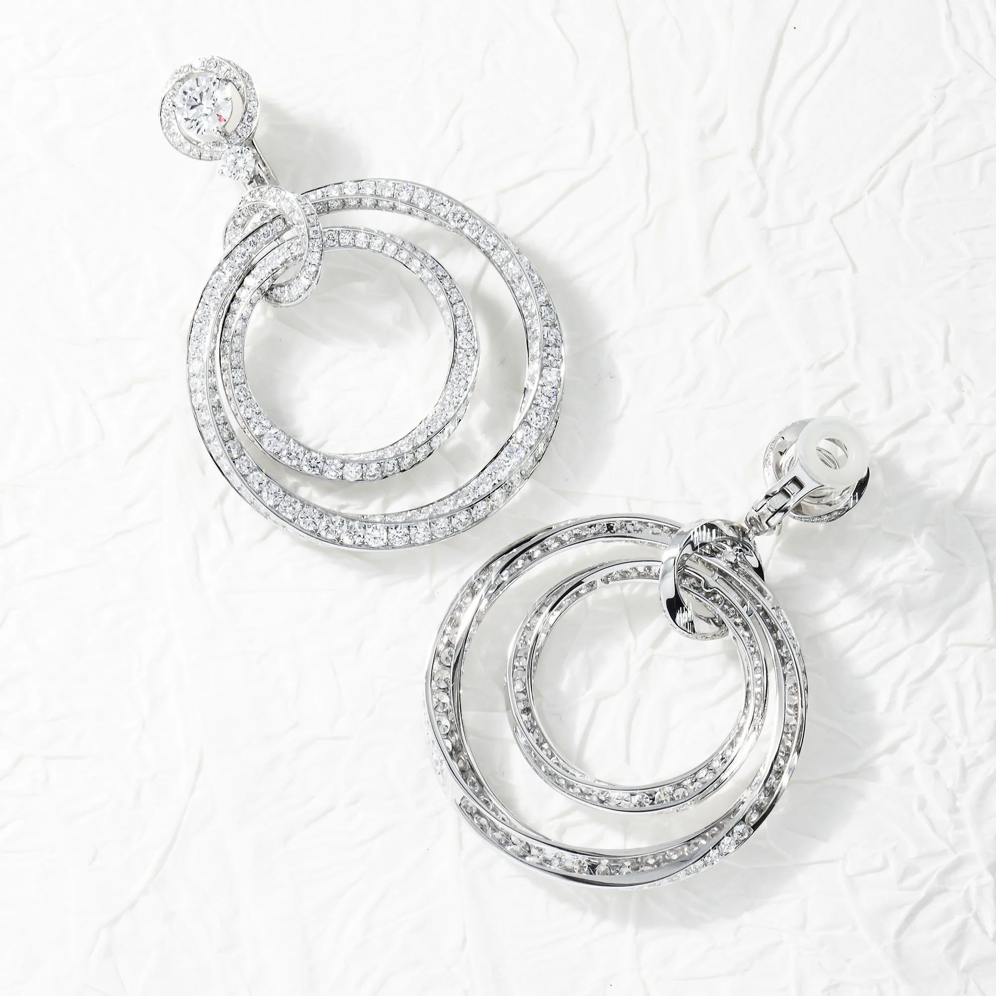IGI 18K White Gold Twisted Circle Round Diamond Drop Earrings 18.03ct - Image 2