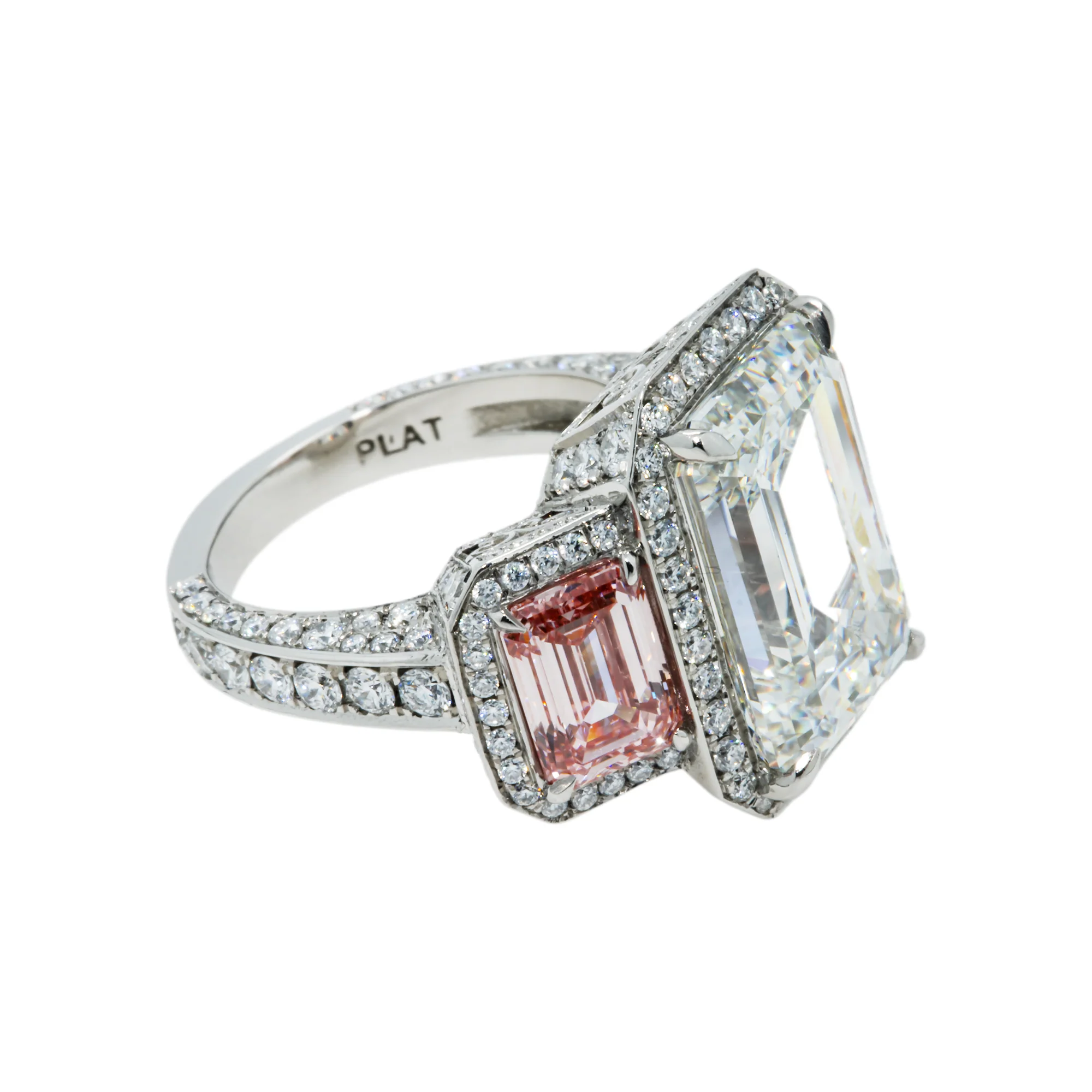 Platinum 10.24ct Emerald Cut White & Fancy Pink Triple Diamond Ring 15.48ctw - Image 4
