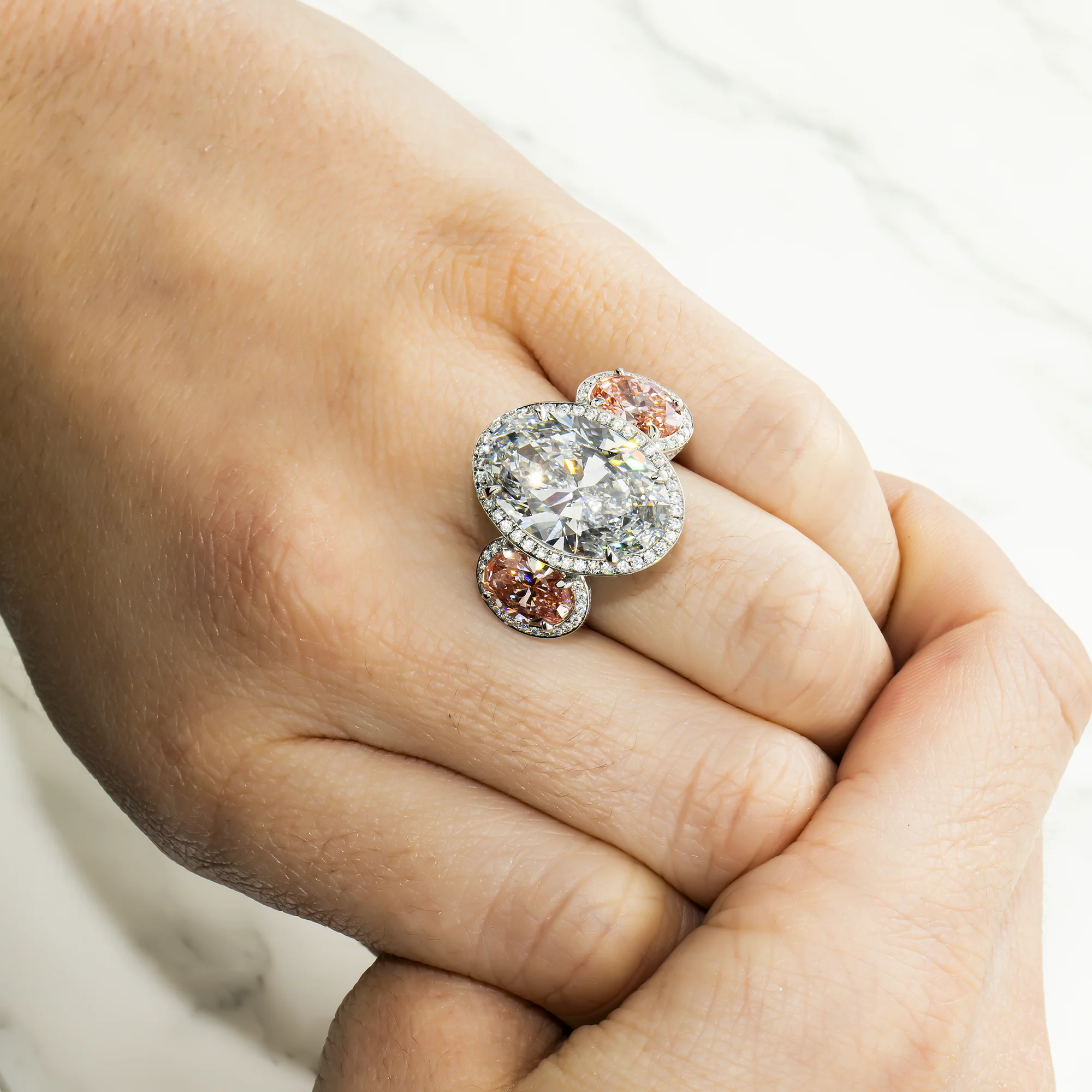 Platinum 10.61ct Oval Cut White & Fancy Pink Triple Diamond Ring 15.45ctw - Image 3