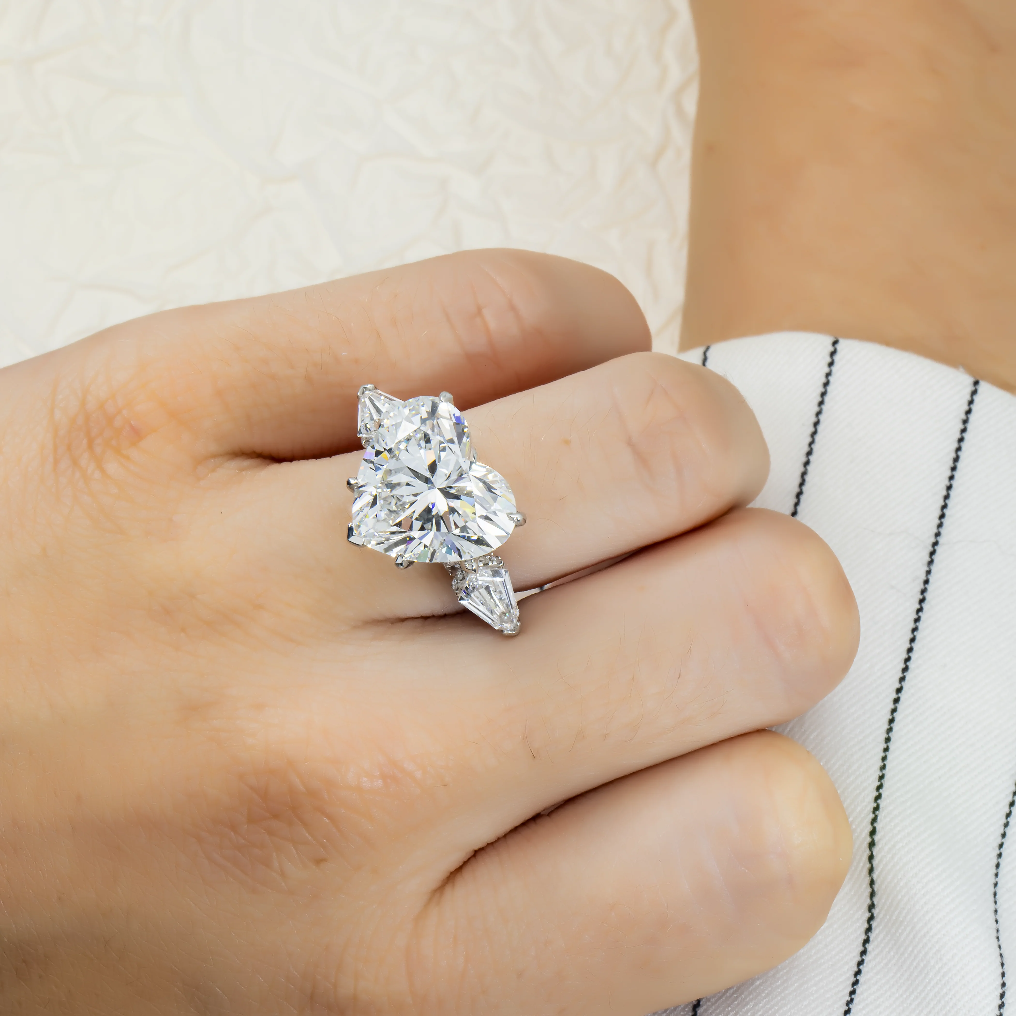 Platinum 11.46ct Heart Cut Diamond Engagement Ring 13.91ctw - Image 3