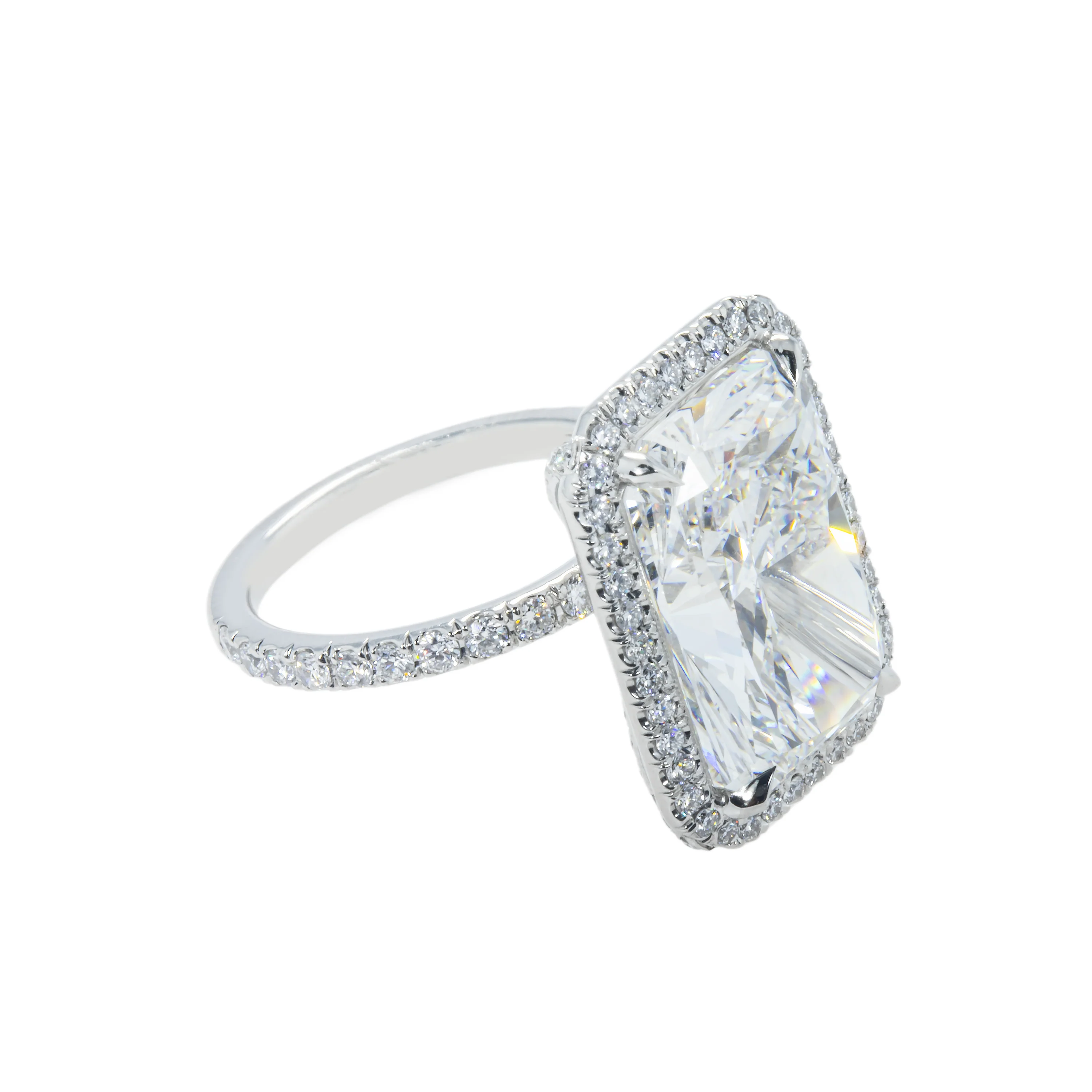 Platinum 12.20ct Radiant Cut Diamond Engagement Ring 13.20ctw - Image 4