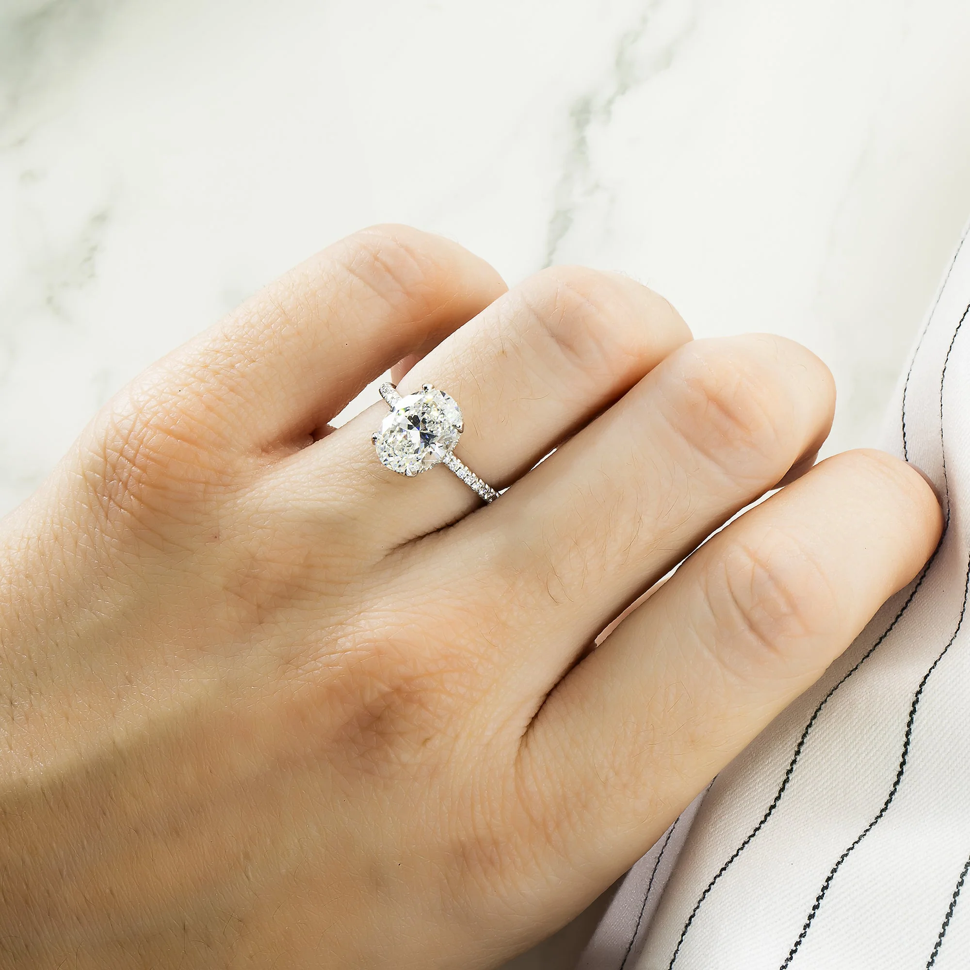 GIA Platinum 2.63ct Oval Cut Diamond Engagement Ring 2.63ctw - Image 3