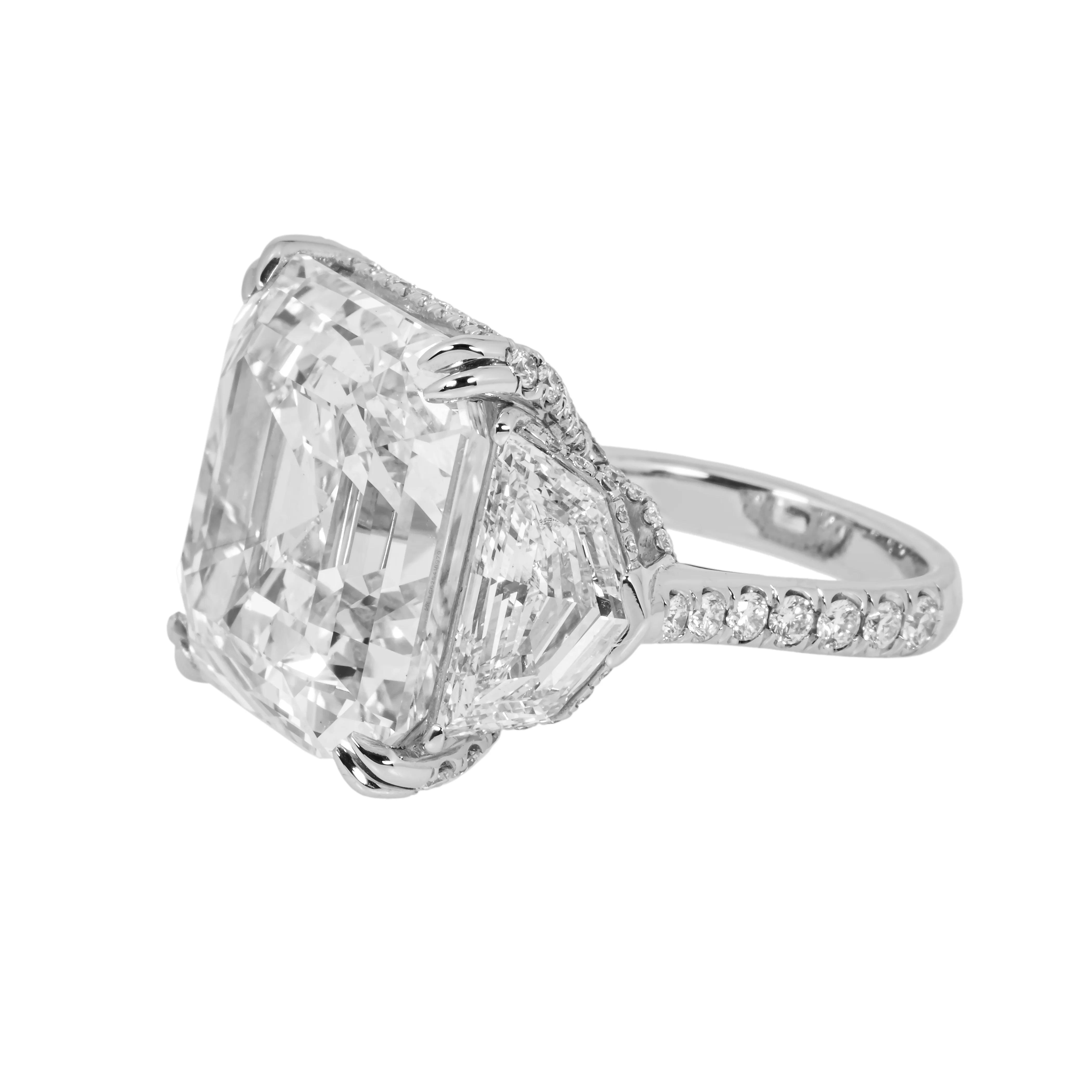Platinum 30.48ct Asscher cut Triple Diamond Engagement Ring 36.17ctw - Image 4