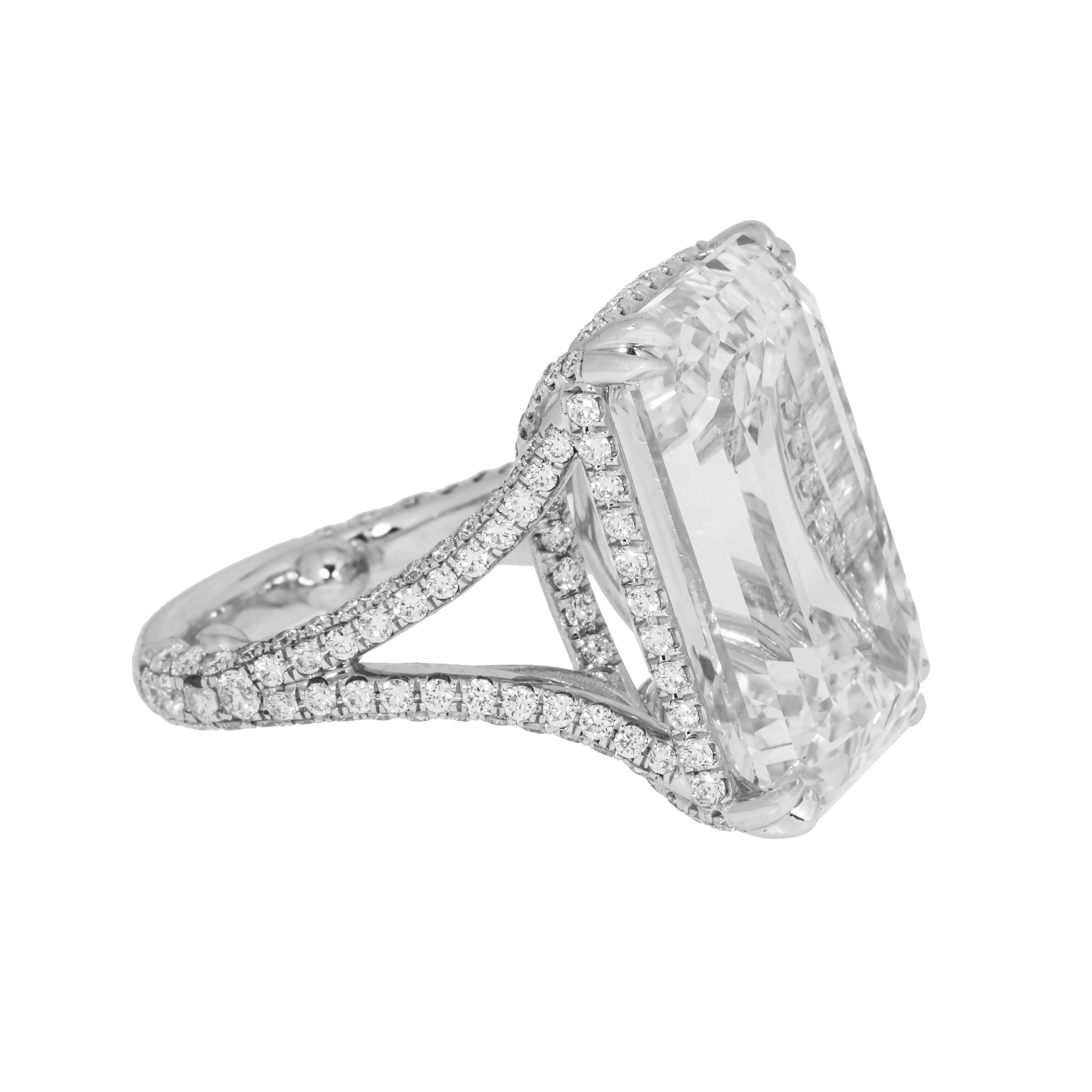 Platinum 31.62ct Emerald Cut Diamond Engagement Ring 33.62ctw - Image 3