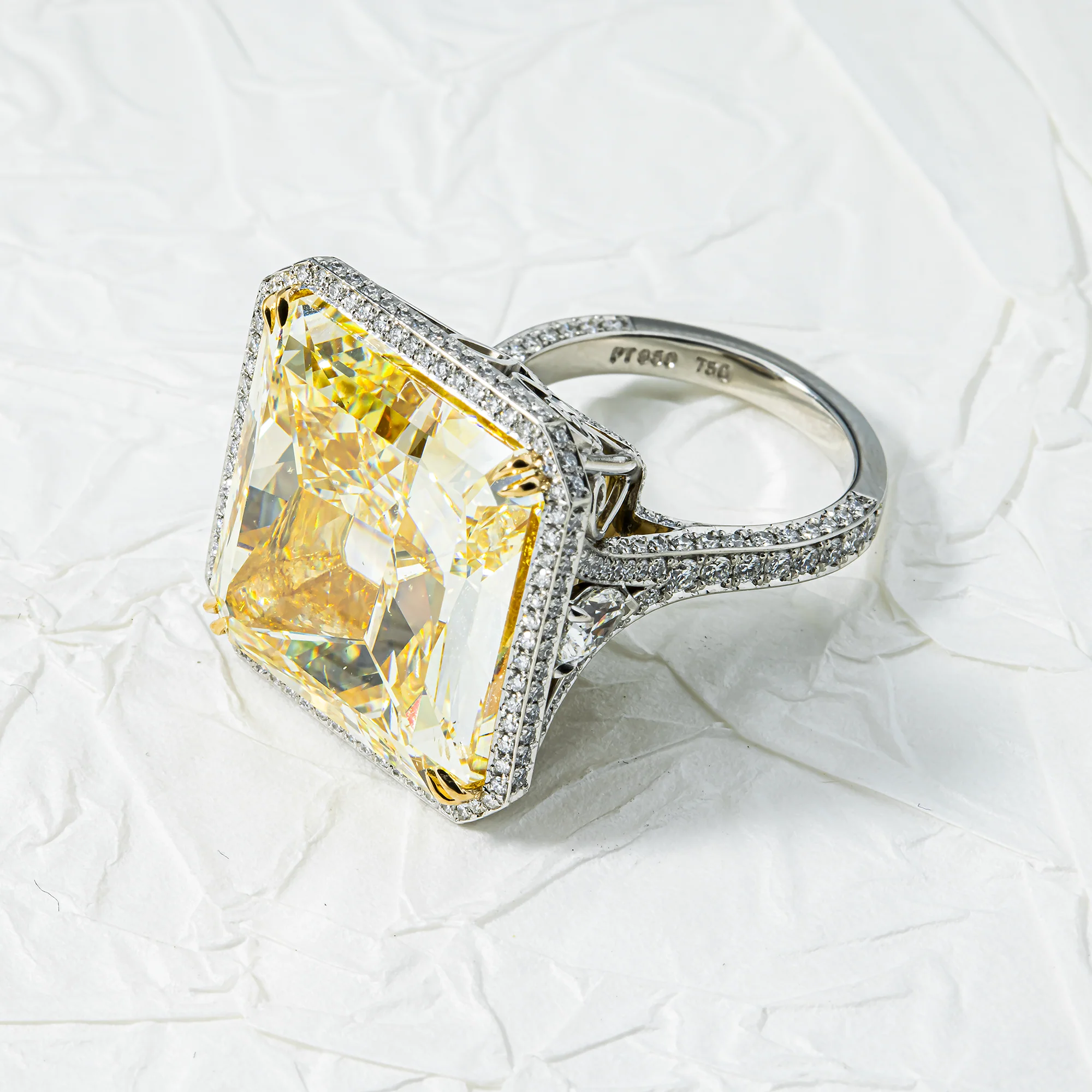 GIA Platinum Radiant Fancy Yellow Diamond Ring 40.05ct - Image 5