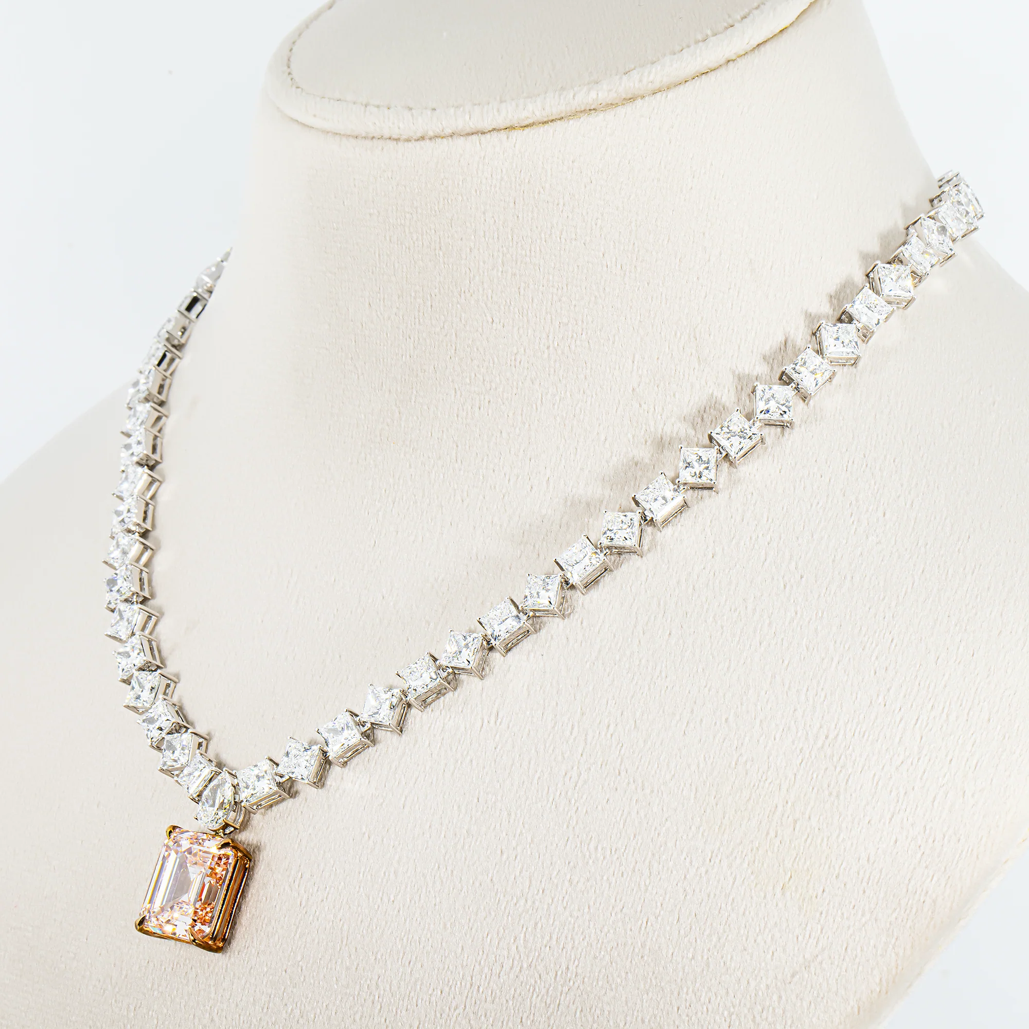 "The Heiress's Heirloom" -18K White Gold Fancy Pink Emerald & Princess Diamond Drop Necklace 55.17ct - Image 2