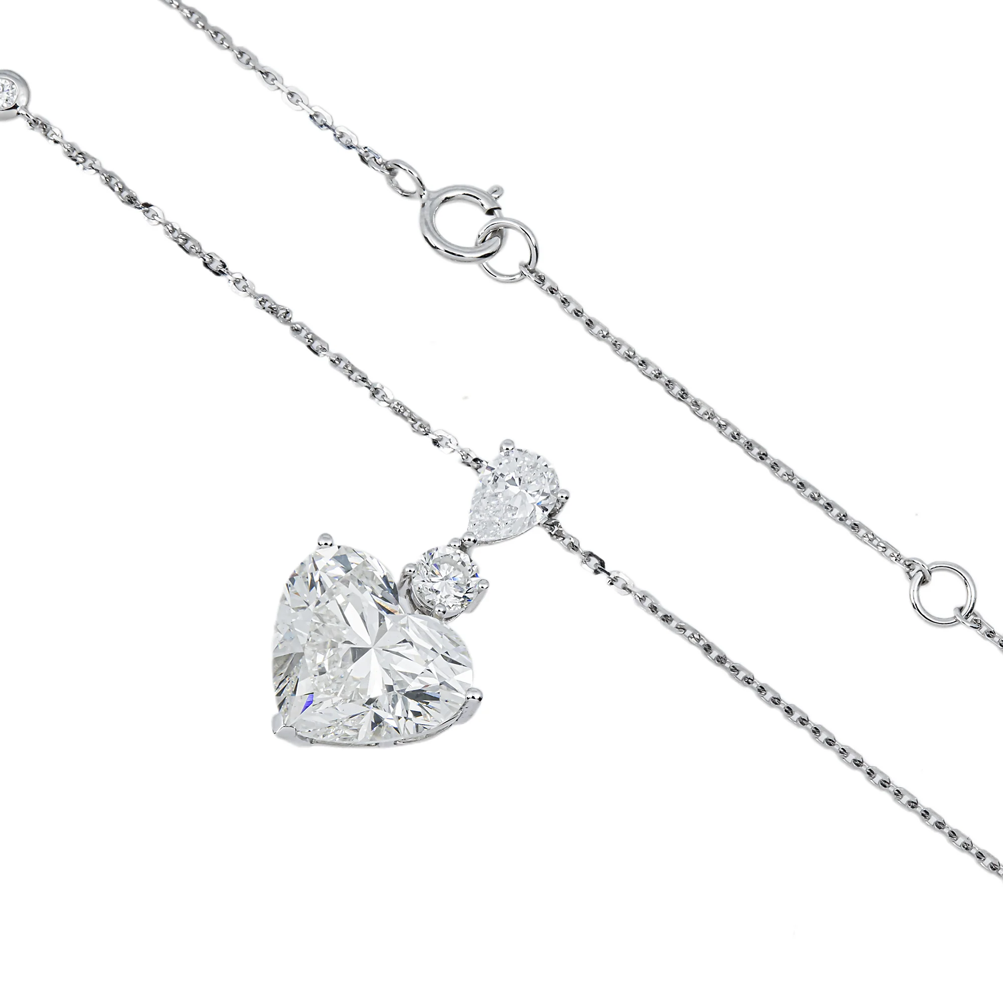 White Gold Heart Diamond Pendant Necklace 4.79ct - Image 3