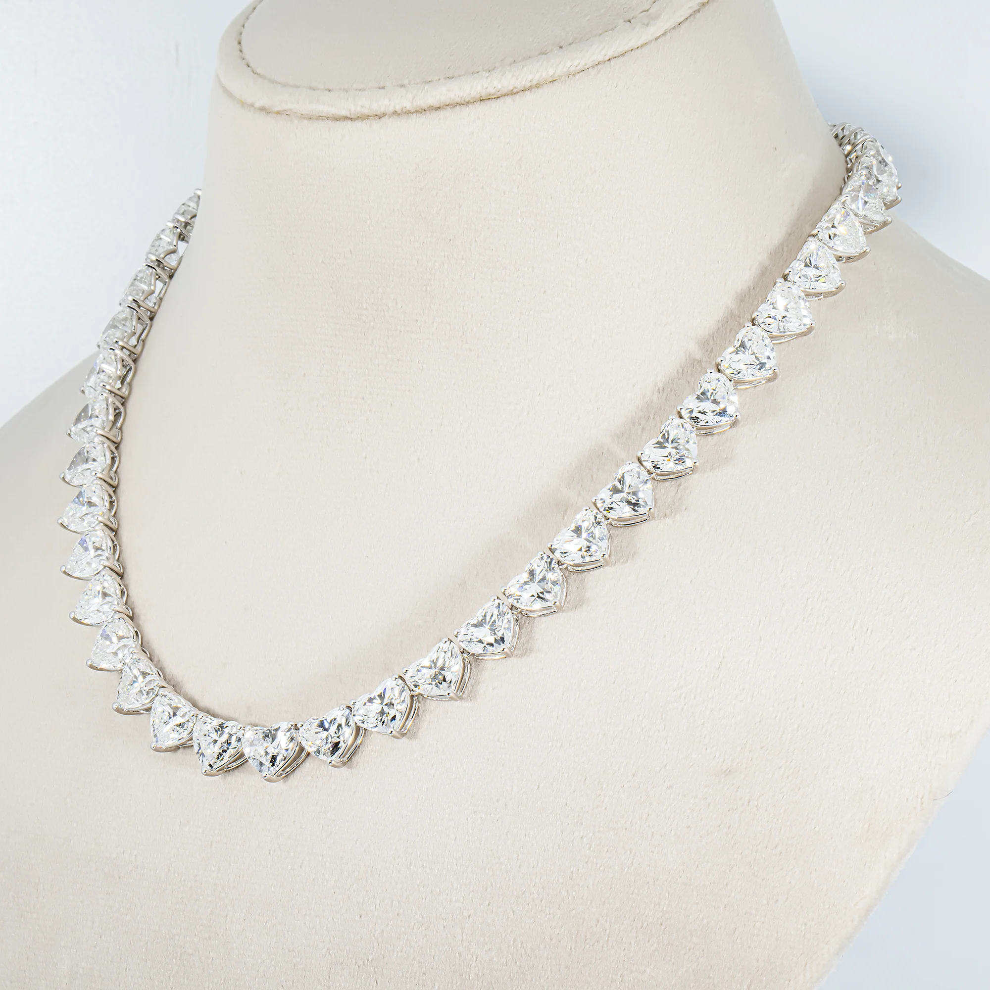 White Gold Heart Diamond Tennis Necklace 96.65ct - Image 2