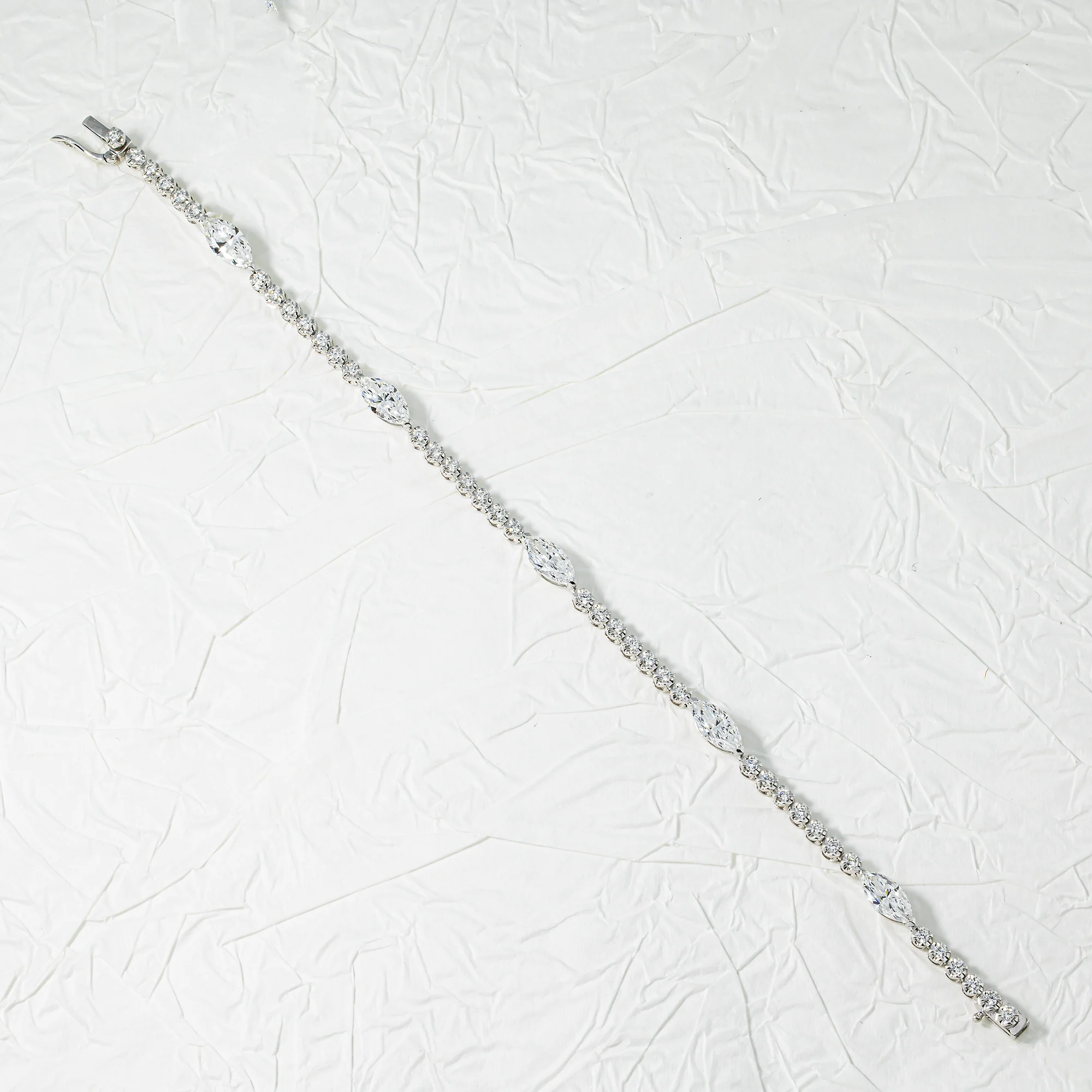 White Gold Marquise & Round Diamond Tennis Bracelet 3.72ct - Image 3