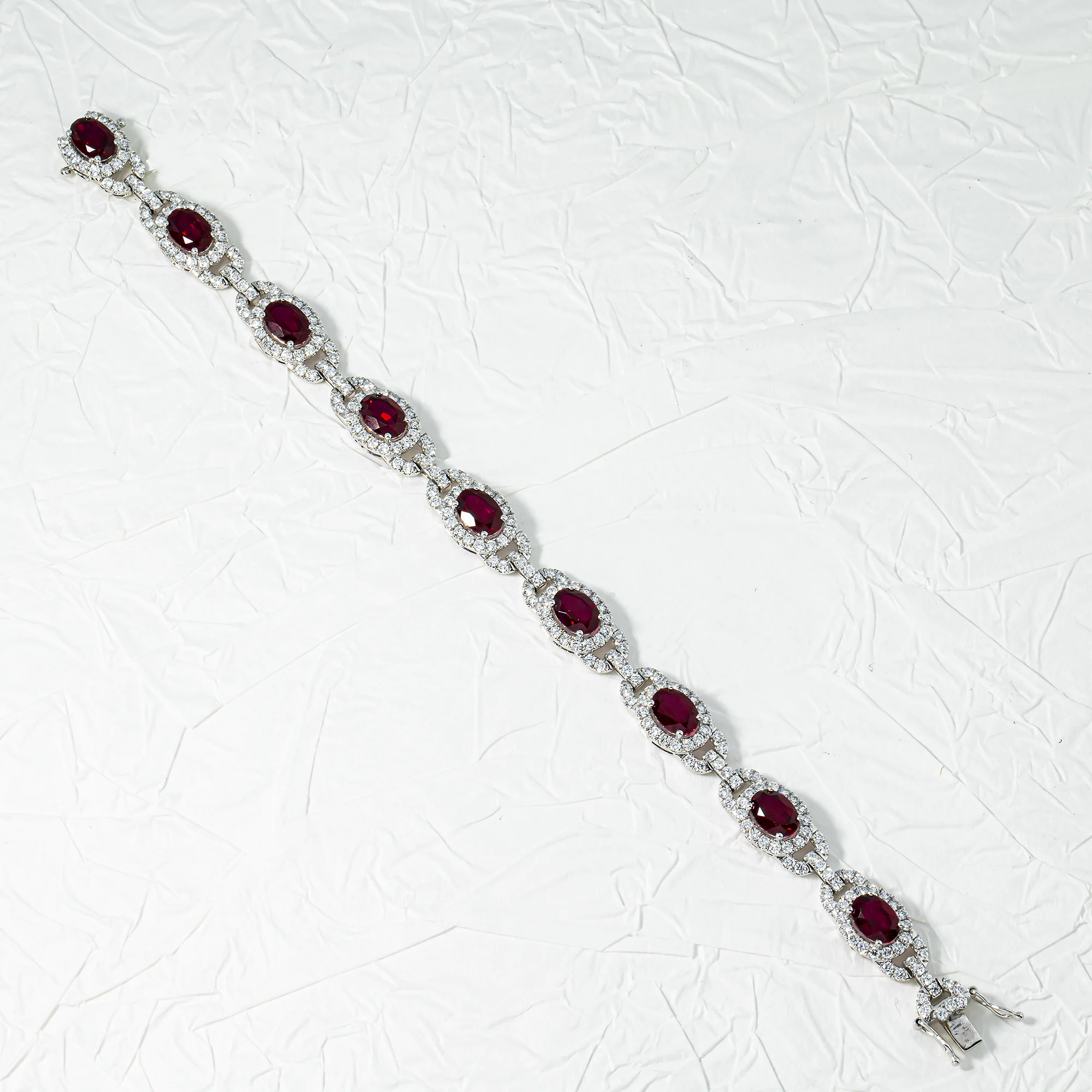 White Gold Oval Cut Ruby & Round Diamond Bracelet 13.96ct - Image 3