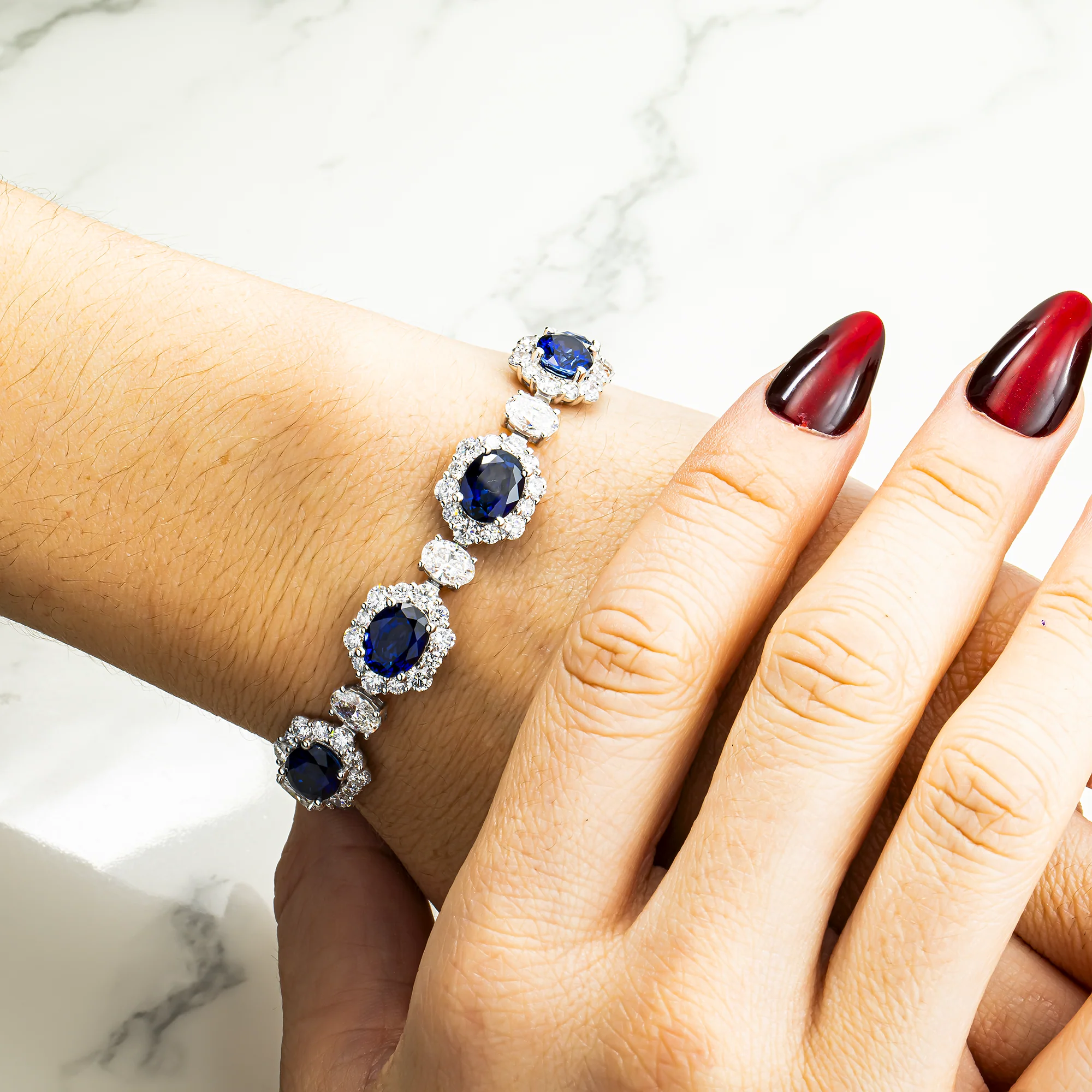 White Gold Oval Cut Sapphire & Diamond Bracelet 36.29ct - Image 2