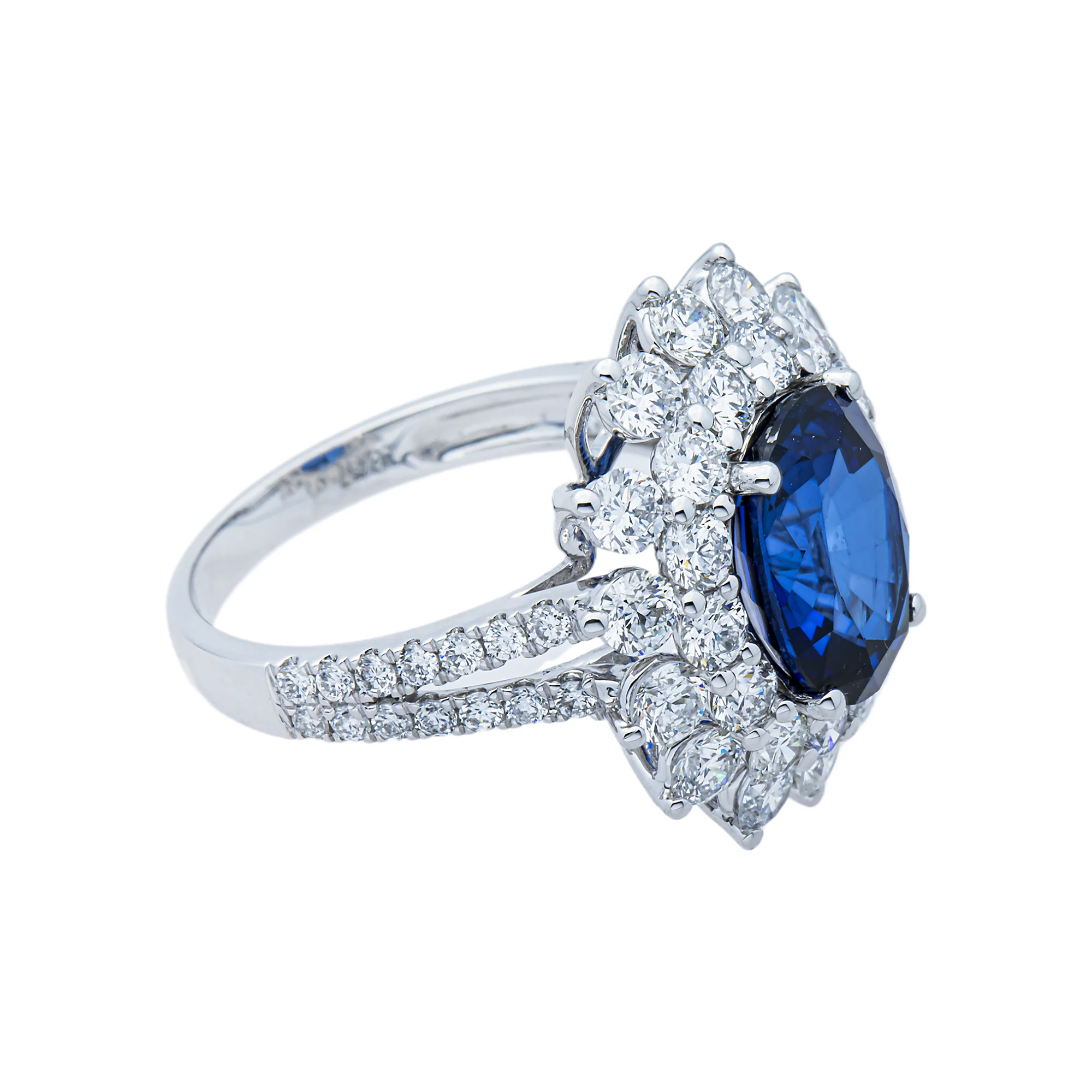 White Gold Oval Sapphire & Round Diamond Ring 5.66ct - Image 2