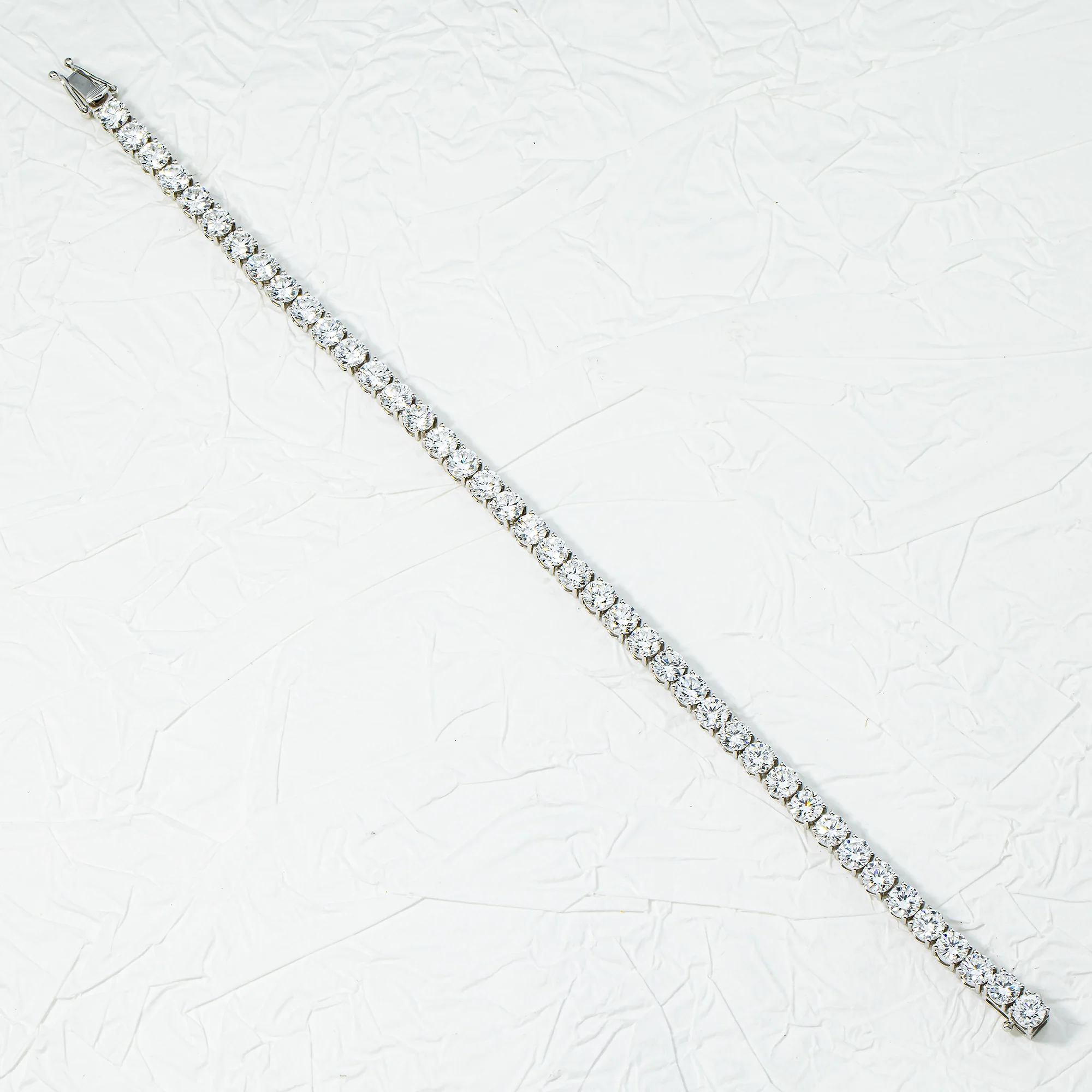 White Gold Round Diamond Tennis Bracelet 14ct (6"-8") - Image 4