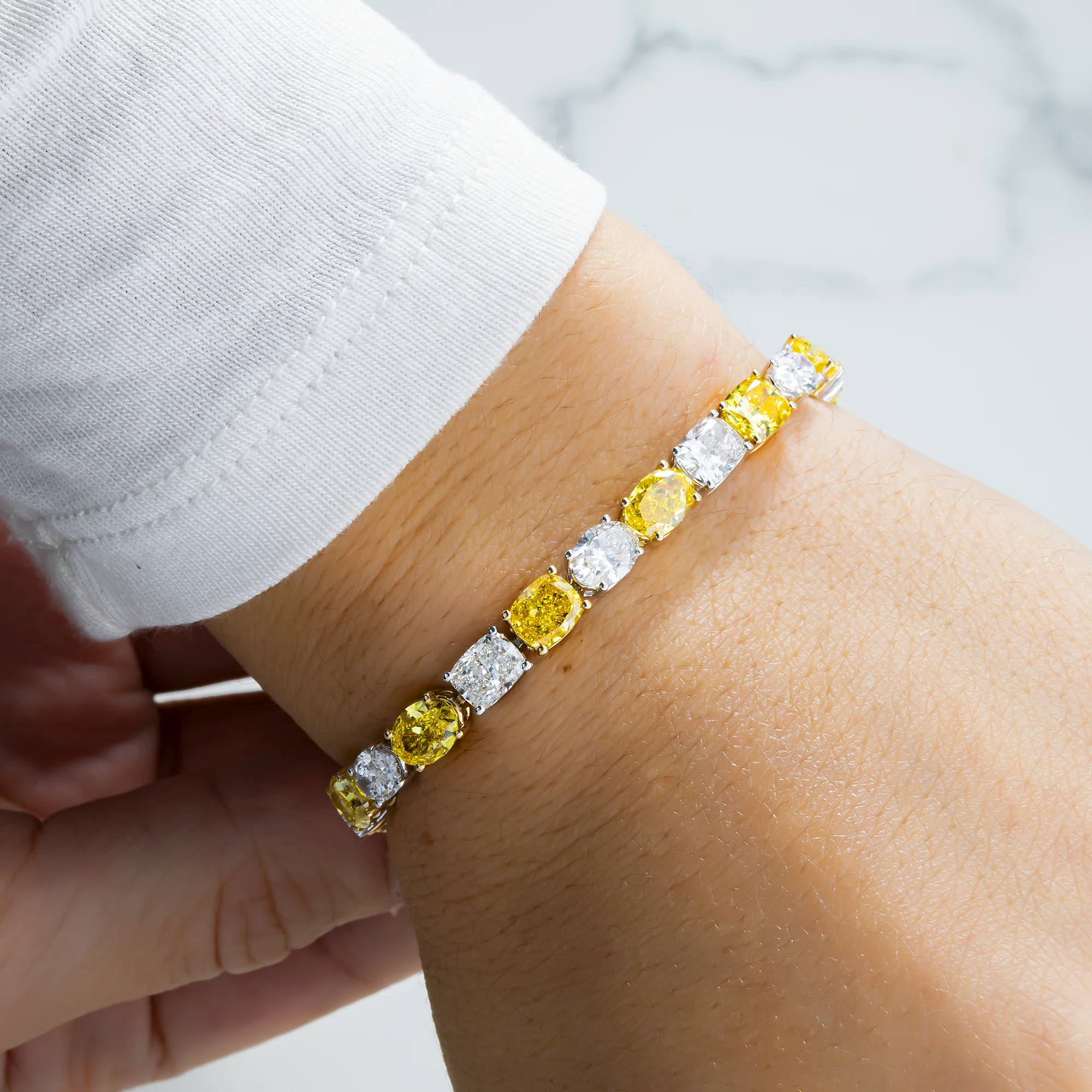 wo Tone Multi Cut Fancy Yellow & White Diamond Tennis Bracelet 21.57ct - Image 2
